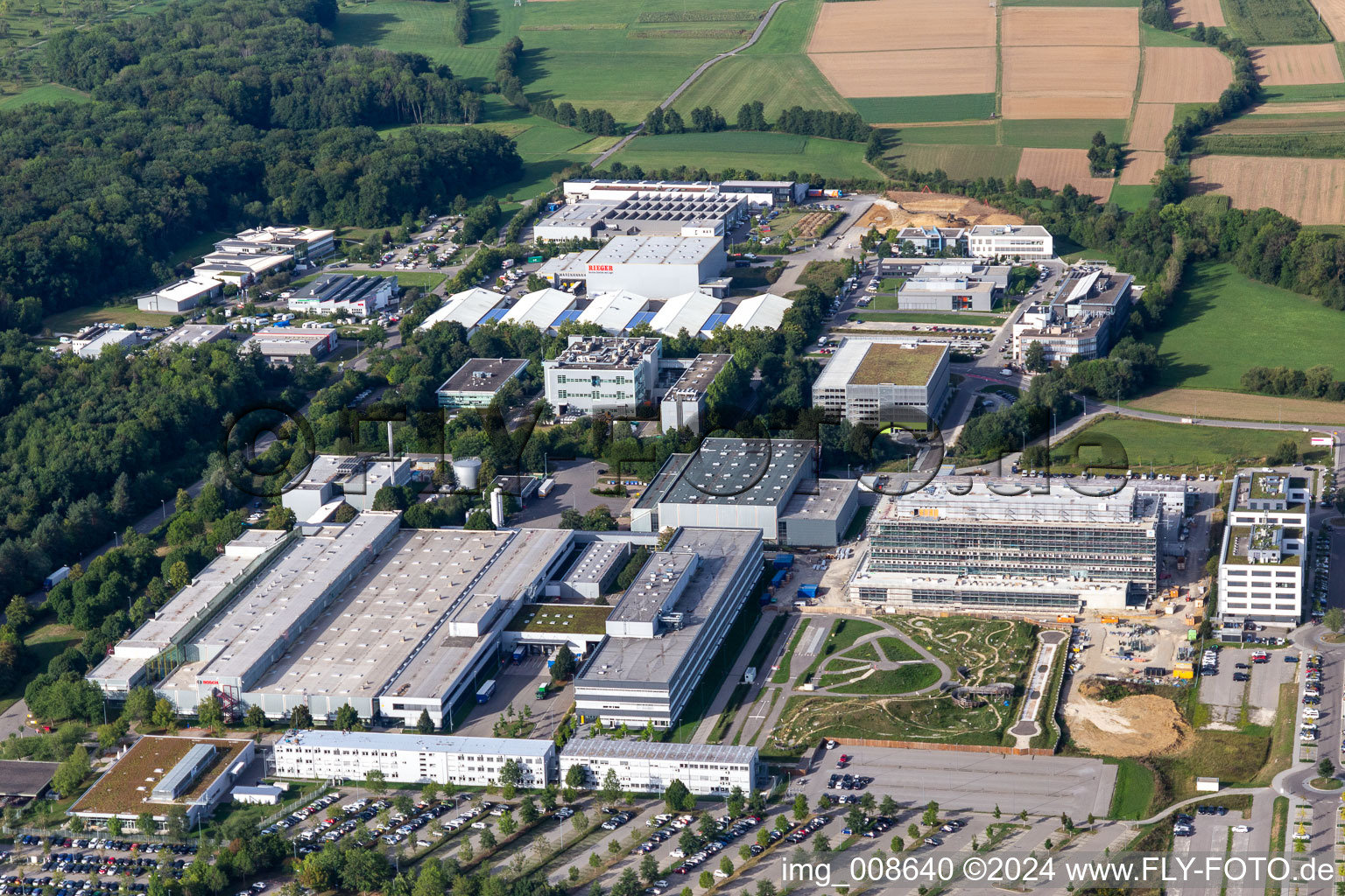 Vue aérienne de Bosch AG à le quartier Mähringen in Kusterdingen dans le département Bade-Wurtemberg, Allemagne