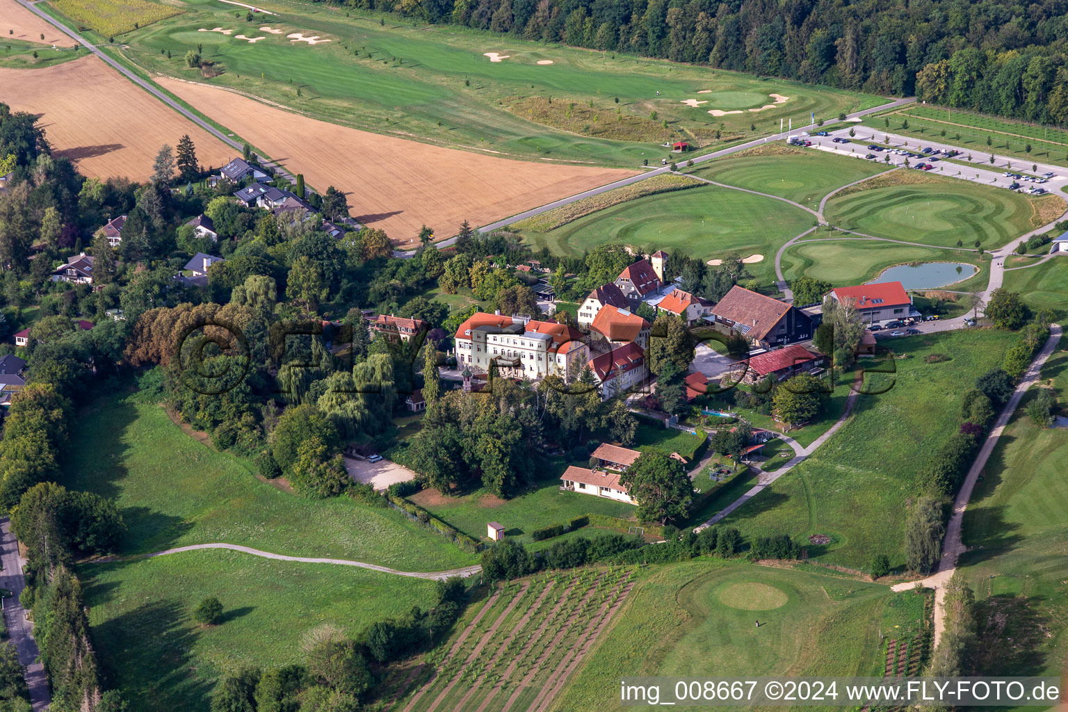 Vue aérienne de Club de golf du château de Kressbach à le quartier Derendingen-Zentrum in Tübingen dans le département Bade-Wurtemberg, Allemagne