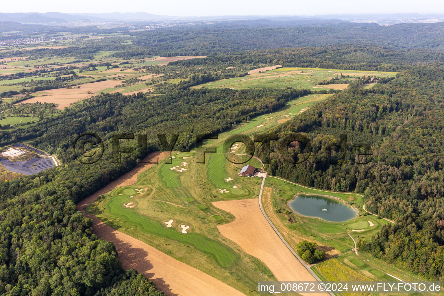 Vue aérienne de Club de golf du château de Kressbach à le quartier Kreßbach in Tübingen dans le département Bade-Wurtemberg, Allemagne