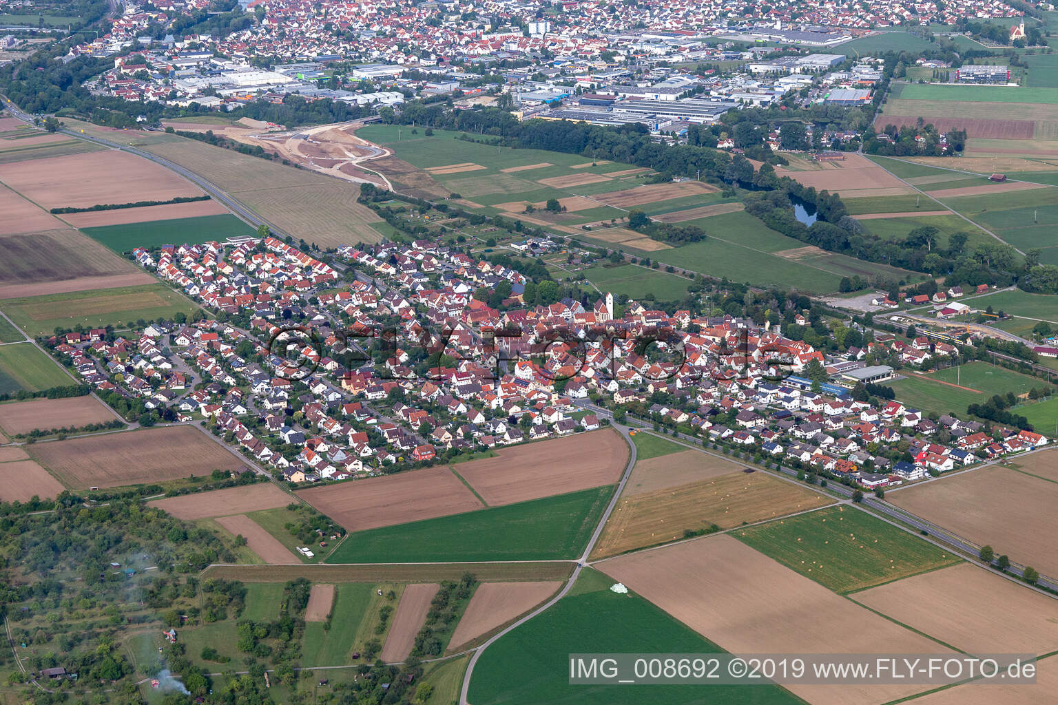 Vue aérienne de Kiebingen dans le département Bade-Wurtemberg, Allemagne