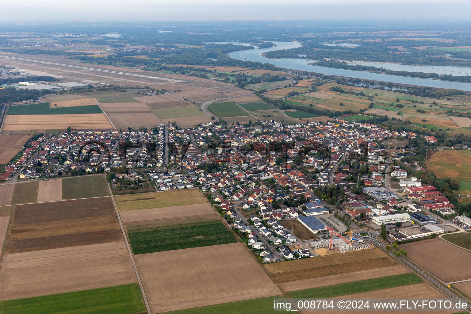 Vue aérienne de Zones riveraines du Rhin à Hügelsheim dans le département Bade-Wurtemberg, Allemagne