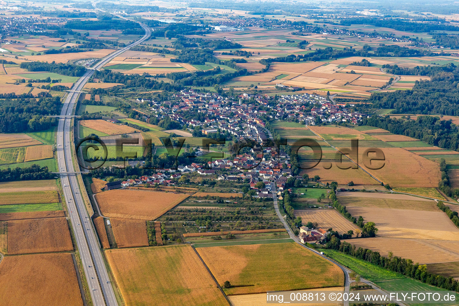 Vue aérienne de Du nord à le quartier Unzhurst in Ottersweier dans le département Bade-Wurtemberg, Allemagne