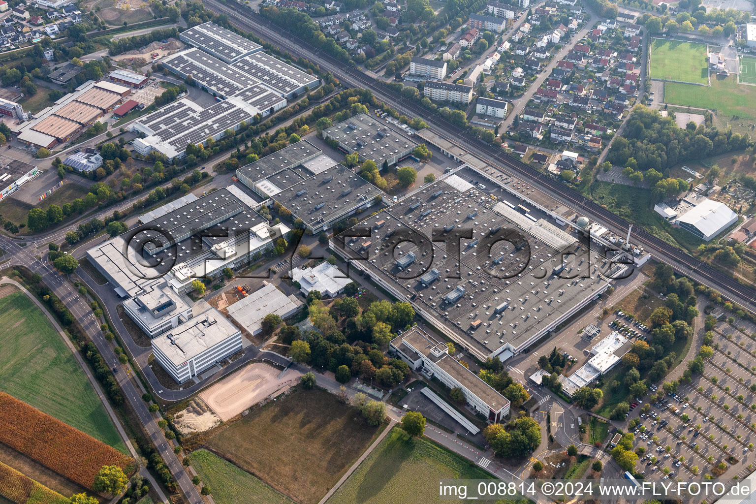 Vue aérienne de Usine Robert Bosch GmbH Brühl à Bühl dans le département Bade-Wurtemberg, Allemagne