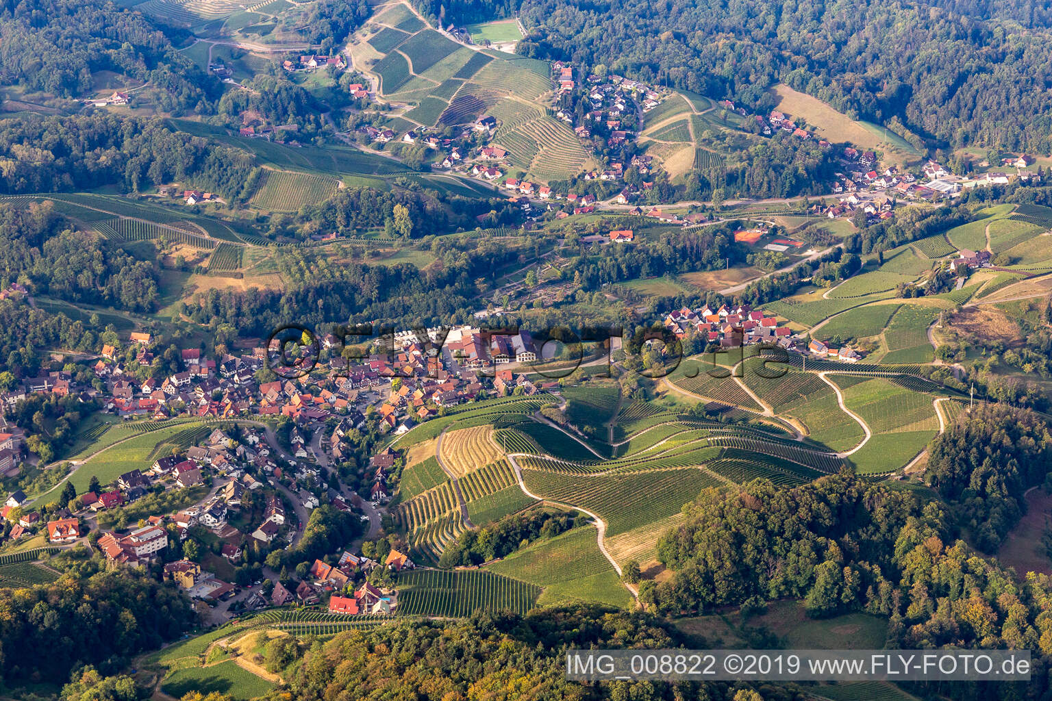 Vue aérienne de Sasbachwalden dans le département Bade-Wurtemberg, Allemagne