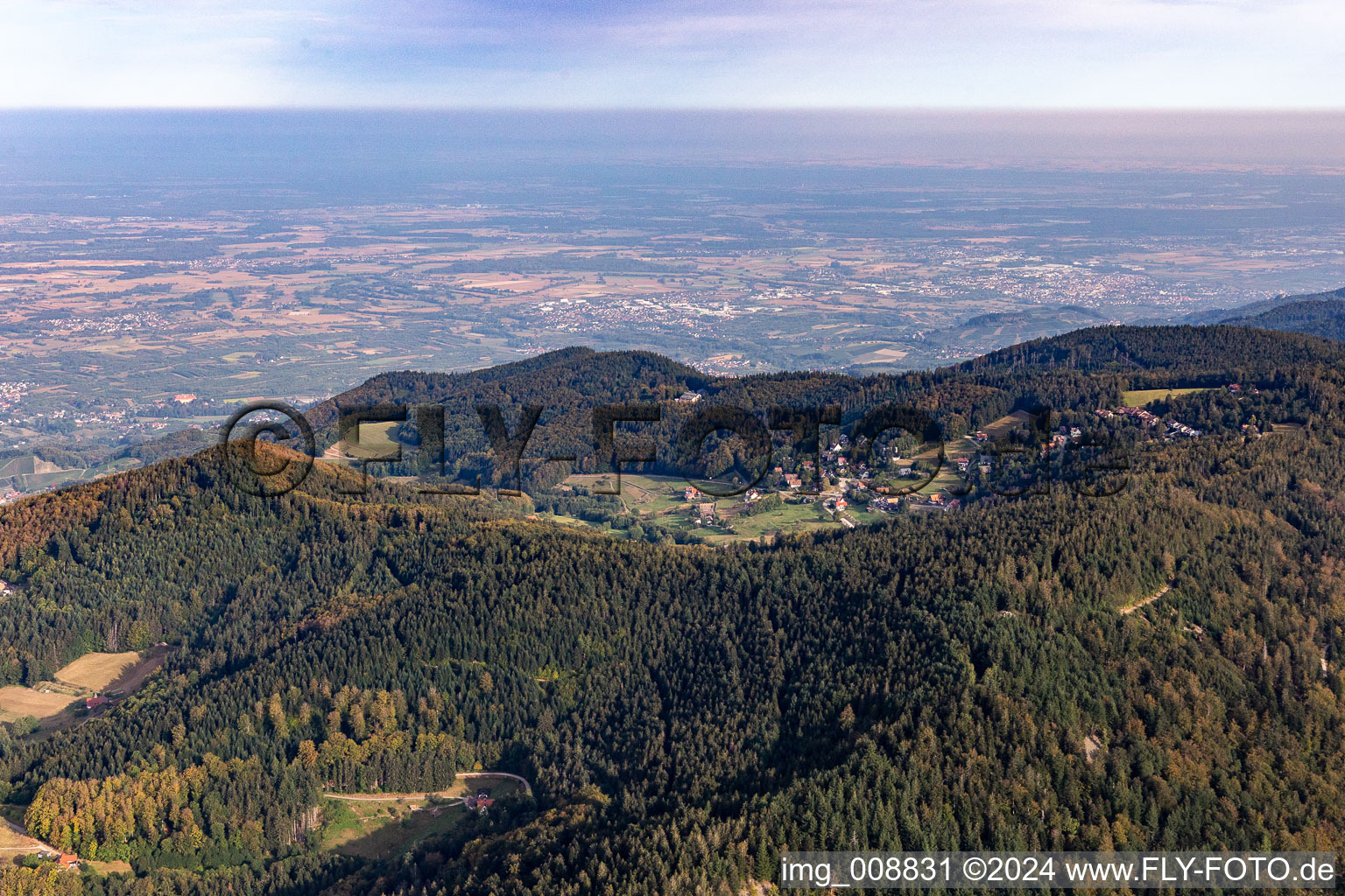 Vue aérienne de Marquematt à Sasbachwalden dans le département Bade-Wurtemberg, Allemagne