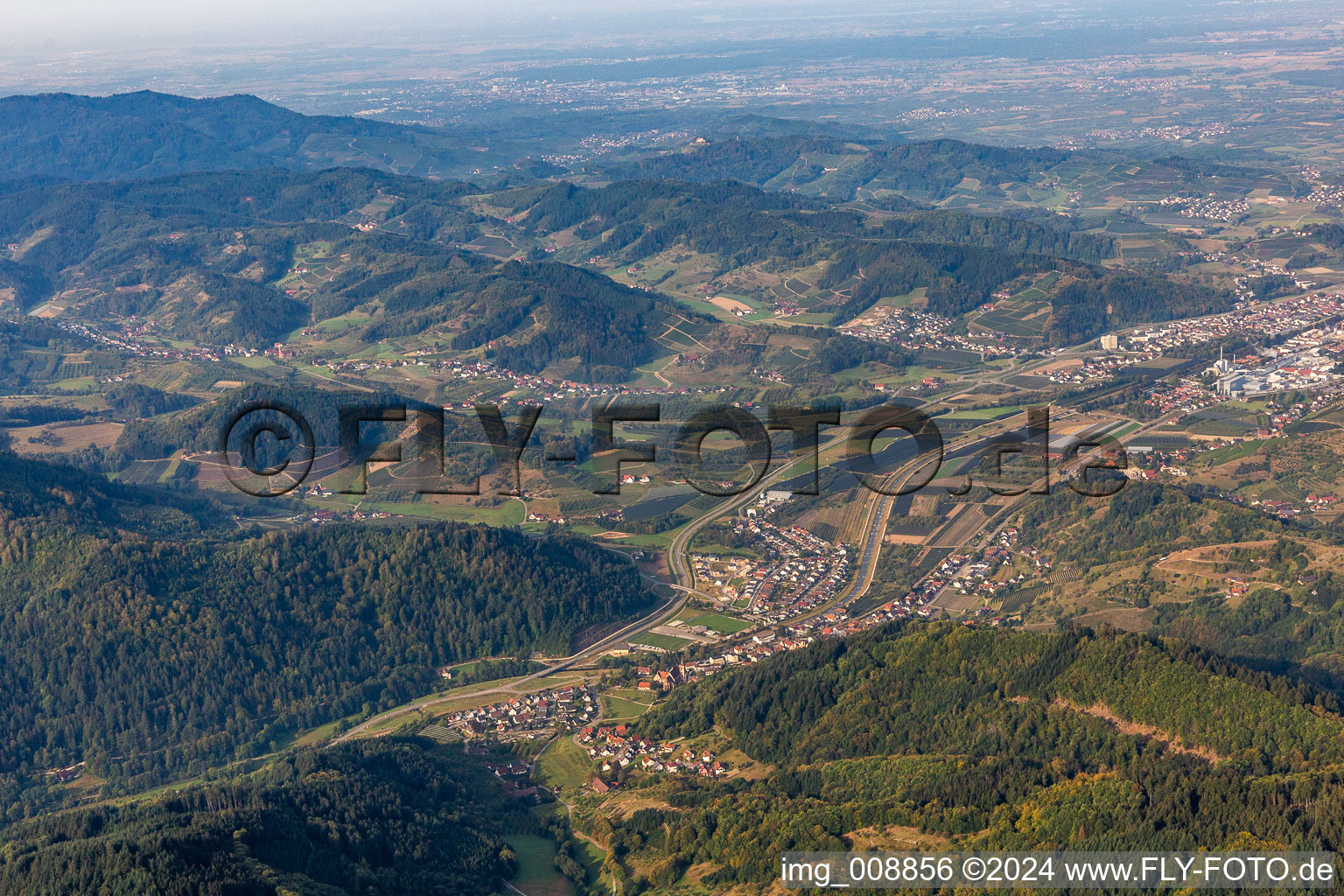 Vue aérienne de Renchtal à Lautenbach dans le département Bade-Wurtemberg, Allemagne