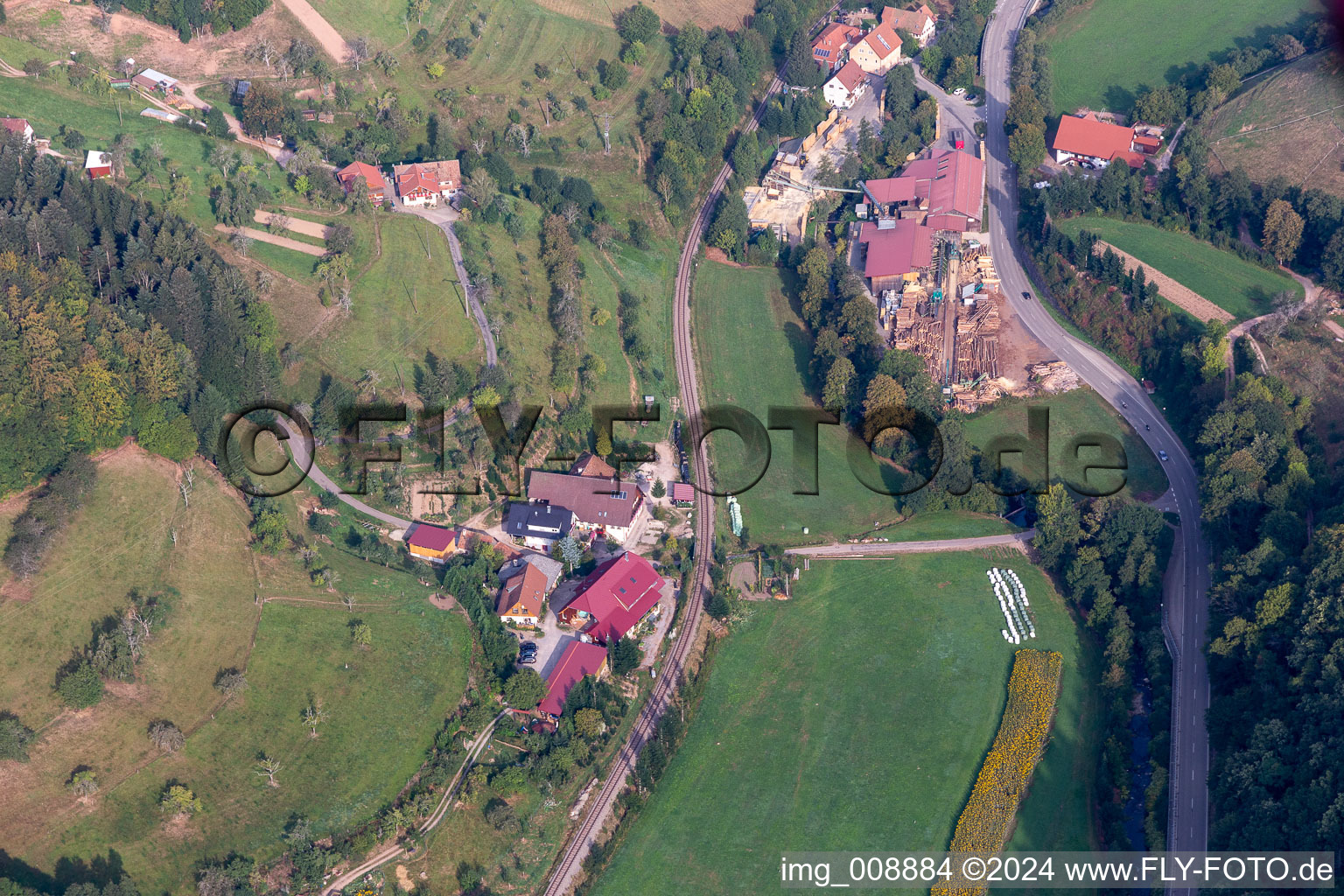 Vue aérienne de Bollenbach à Oppenau dans le département Bade-Wurtemberg, Allemagne