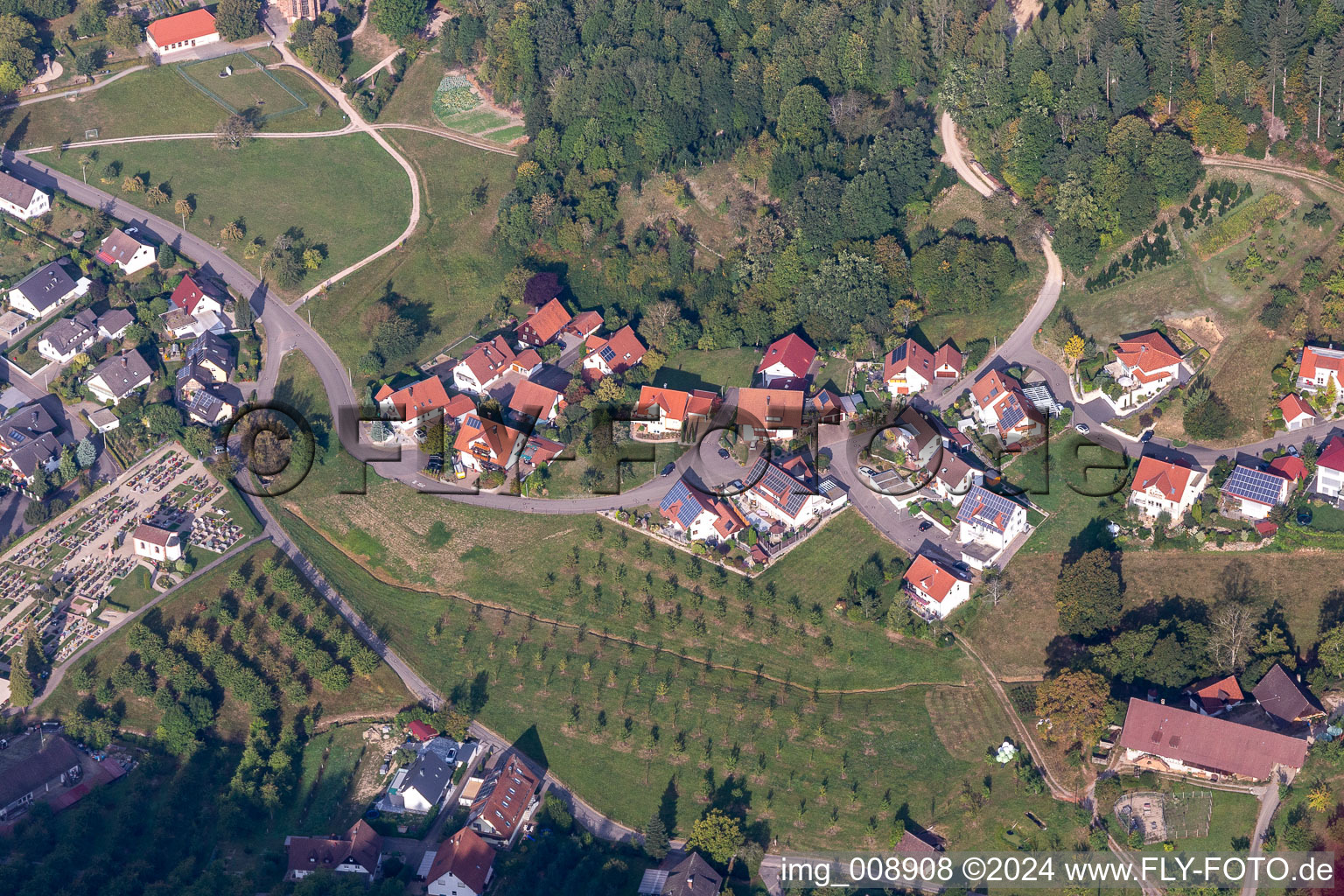 Vue aérienne de Sur le Pfarrberg à Lautenbach dans le département Bade-Wurtemberg, Allemagne