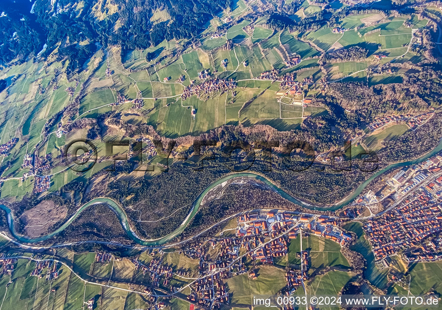 Vue aérienne de Quartier Mühle in Gaißach dans le département Bavière, Allemagne