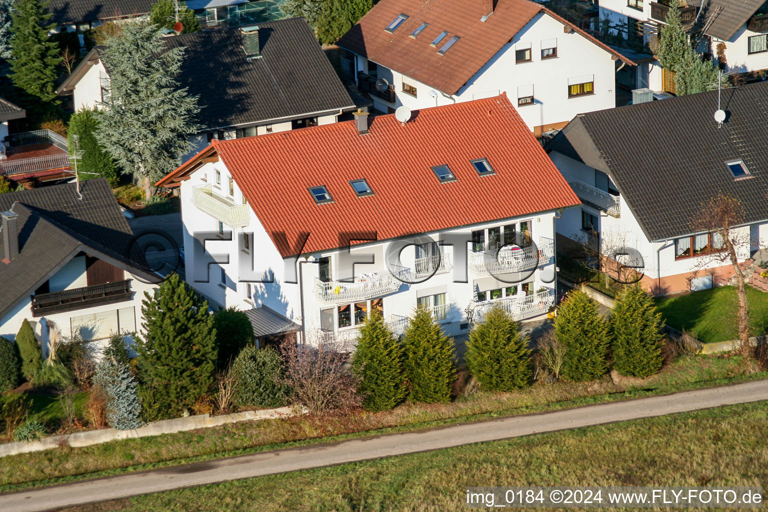 Hatzenbühl dans le département Rhénanie-Palatinat, Allemagne depuis l'avion