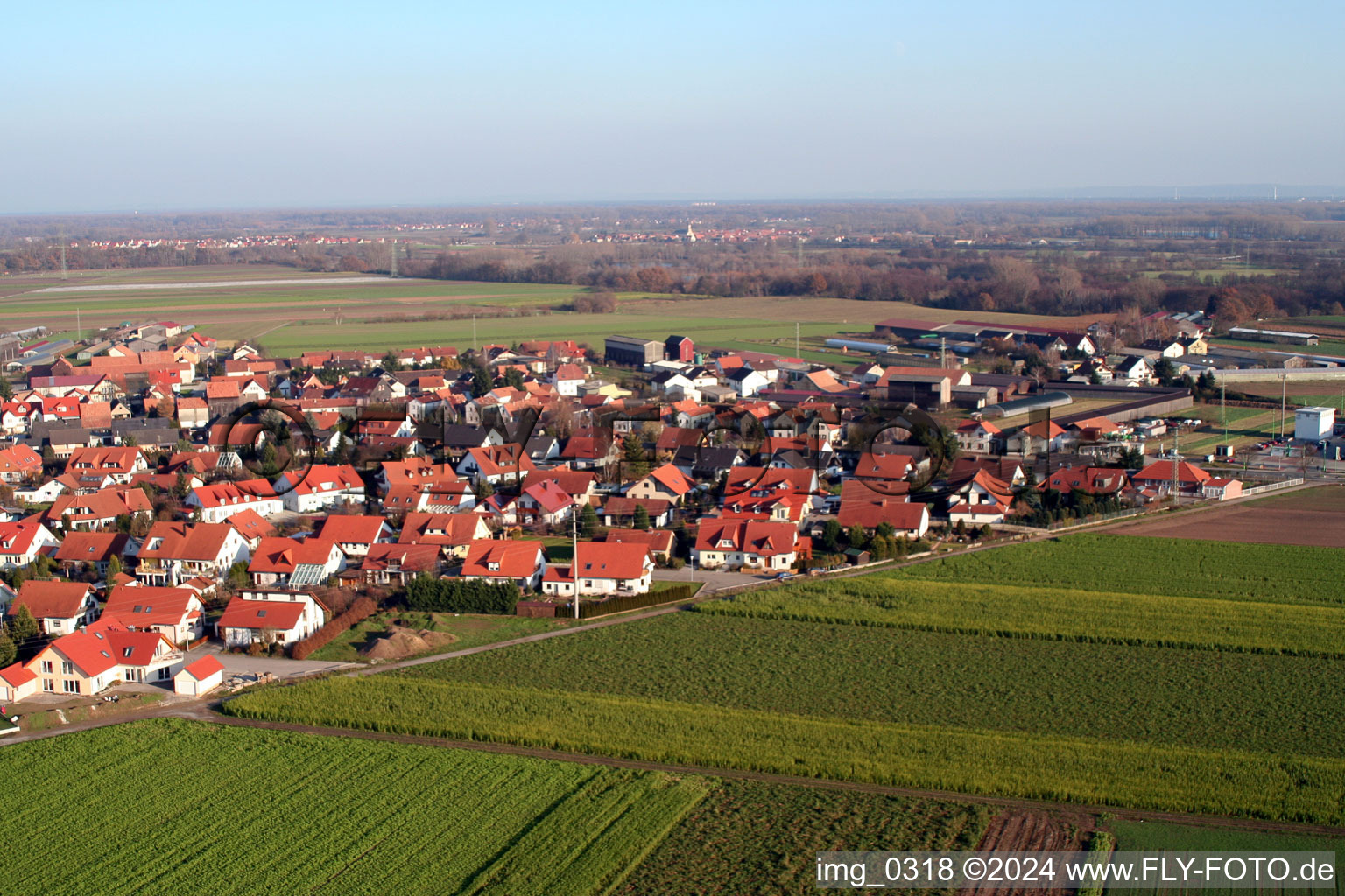 Vue aérienne de Rheinzabern dans le département Rhénanie-Palatinat, Allemagne