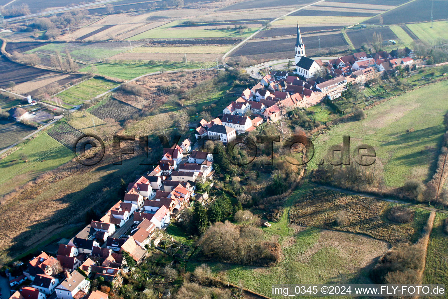 Vue aérienne de Hinterstadel à Jockgrim dans le département Rhénanie-Palatinat, Allemagne