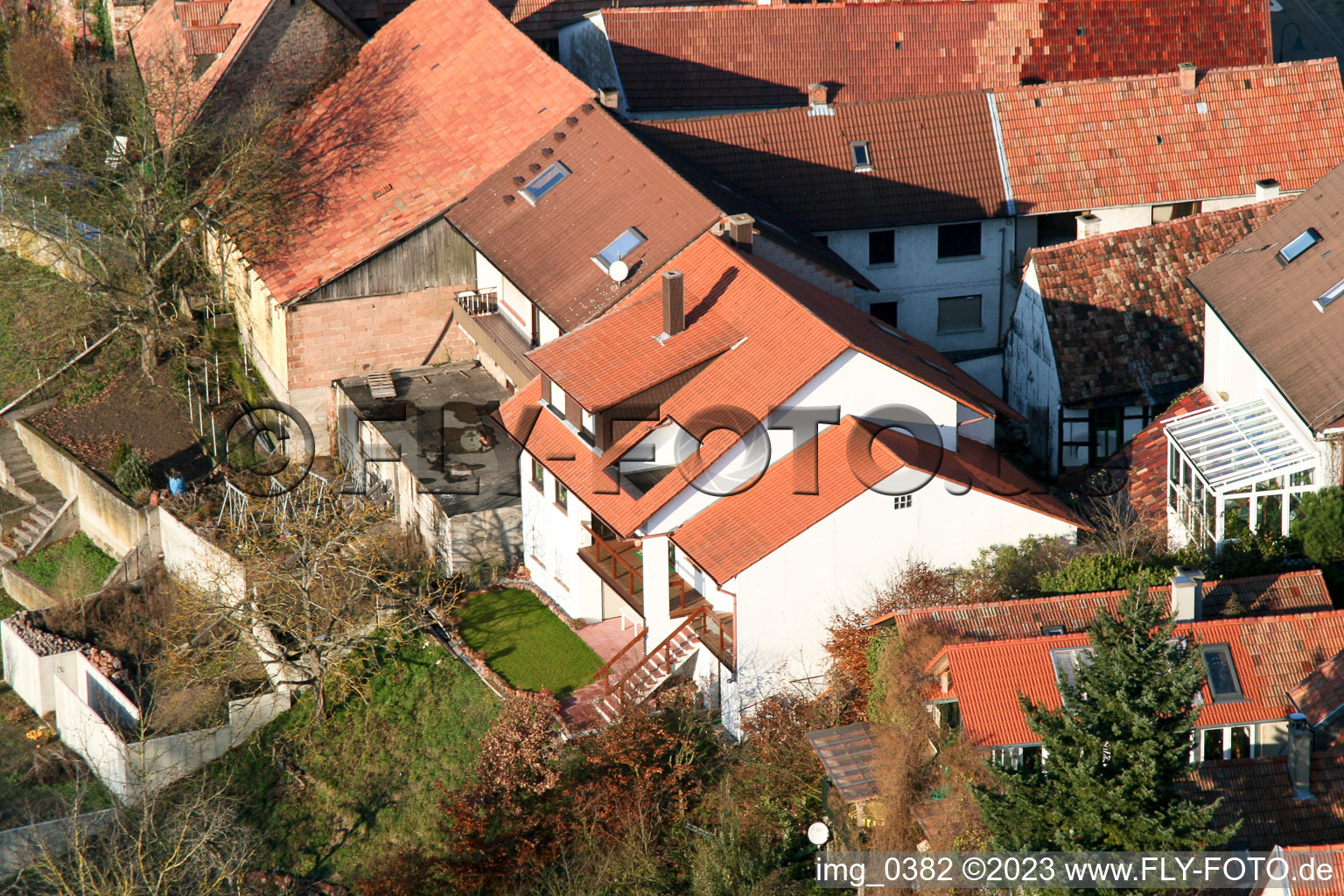 Ludwigstr. à Jockgrim dans le département Rhénanie-Palatinat, Allemagne d'un drone