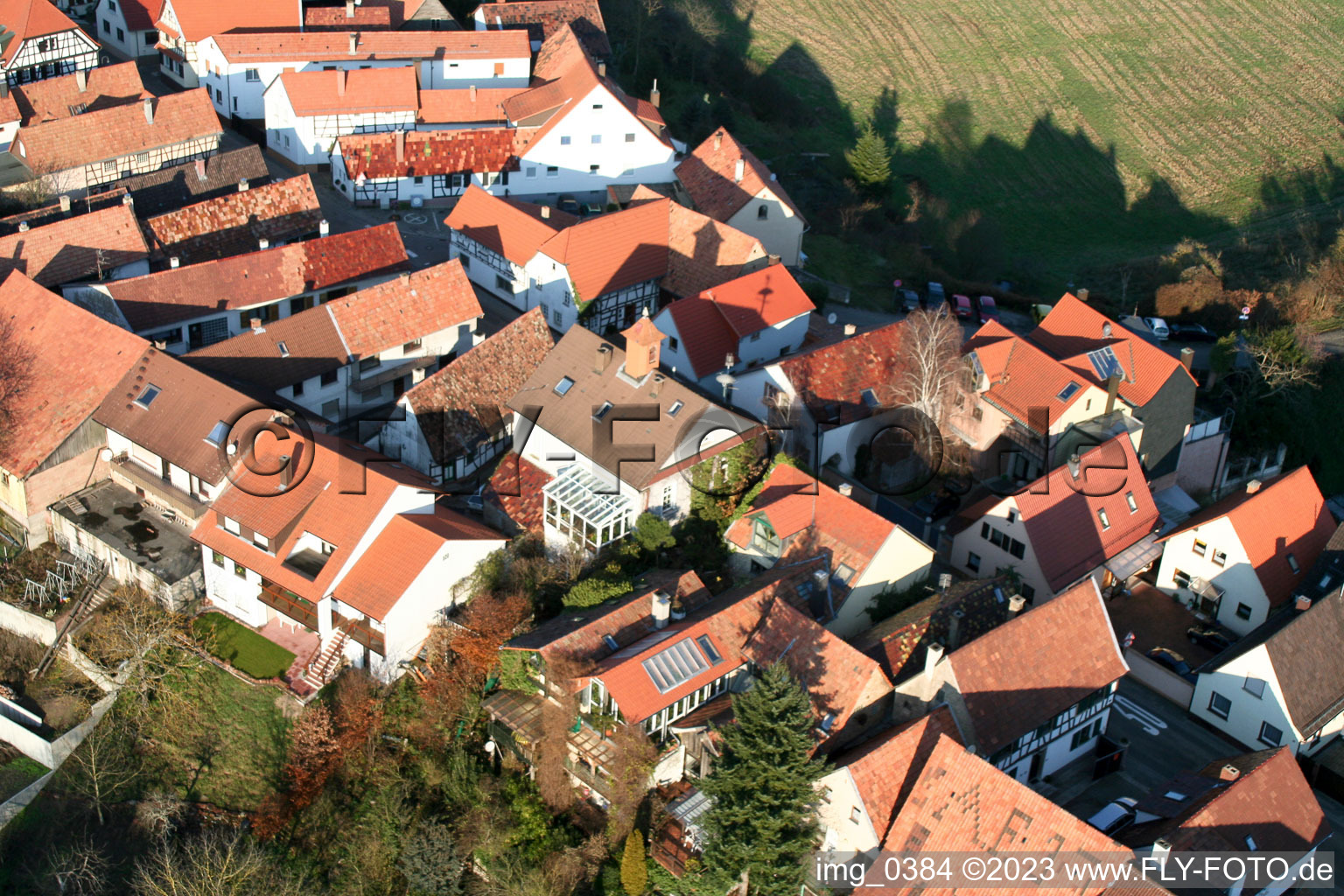 Ludwigstr. à Jockgrim dans le département Rhénanie-Palatinat, Allemagne vu d'un drone