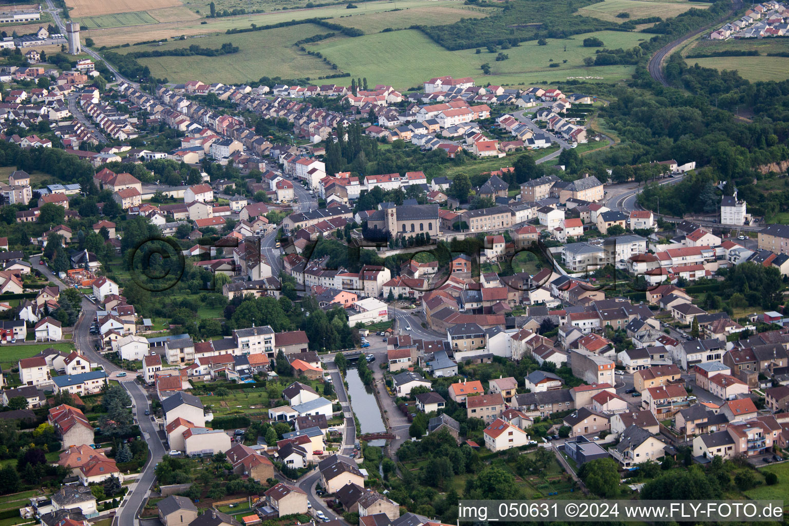 Vue aérienne de Hettange-Grande dans le département Moselle, France