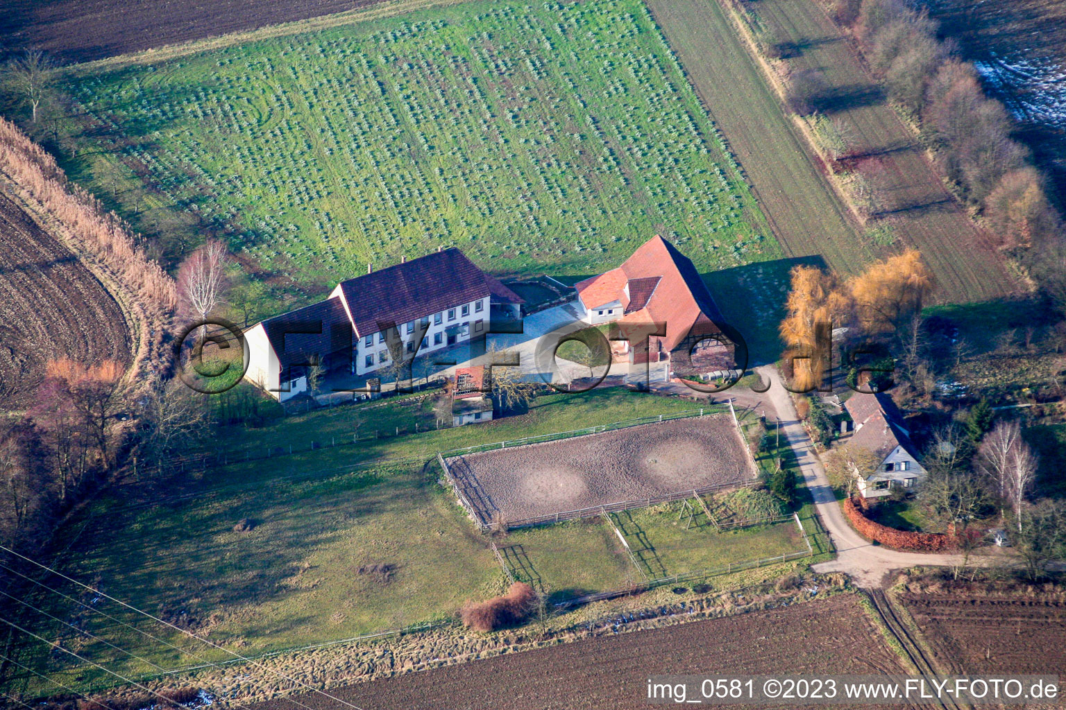 Vue aérienne de Altmühle à Minfeld dans le département Rhénanie-Palatinat, Allemagne