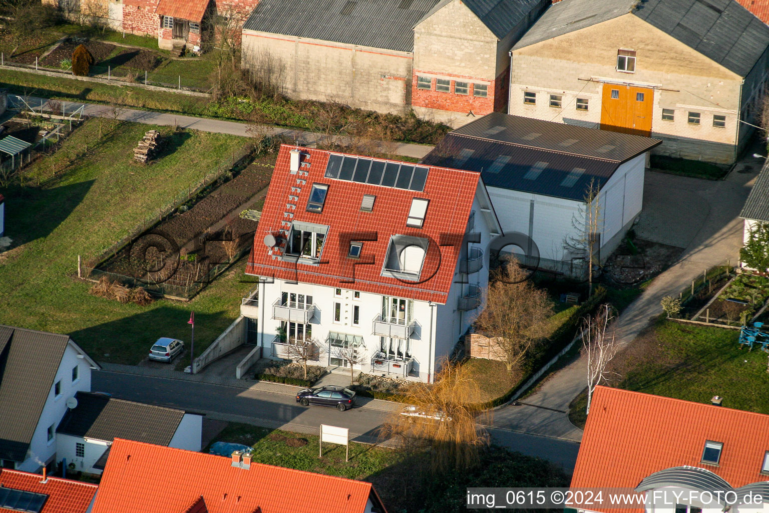 Vue aérienne de Sur la voie de glissement à Freckenfeld dans le département Rhénanie-Palatinat, Allemagne