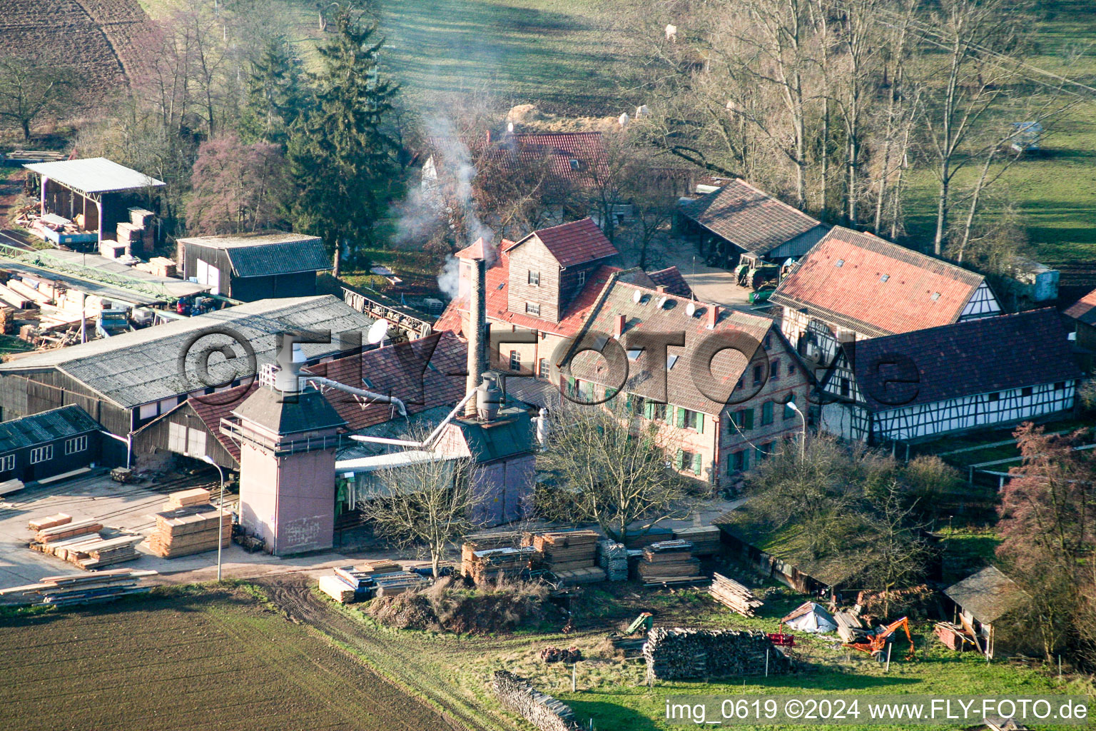 Vue aérienne de Moulin Schaidter à le quartier Schaidt in Wörth am Rhein dans le département Rhénanie-Palatinat, Allemagne