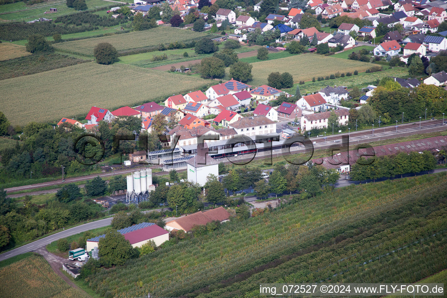 Photographie aérienne de Gare à Winden dans le département Rhénanie-Palatinat, Allemagne