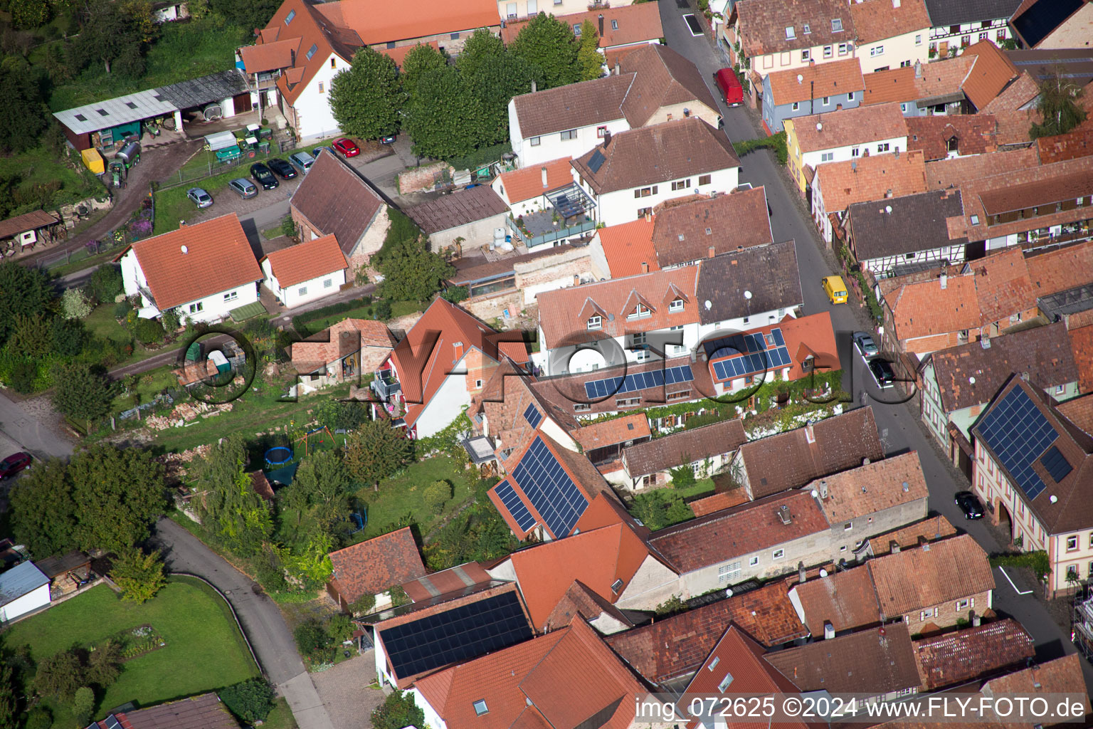 Vue oblique de Quartier Heuchelheim in Heuchelheim-Klingen dans le département Rhénanie-Palatinat, Allemagne