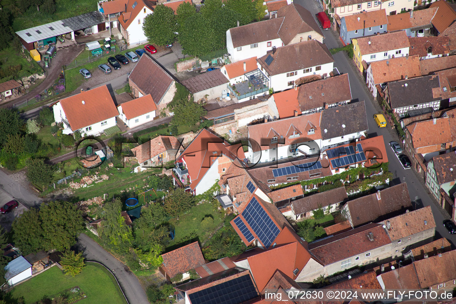 Quartier Heuchelheim in Heuchelheim-Klingen dans le département Rhénanie-Palatinat, Allemagne depuis l'avion