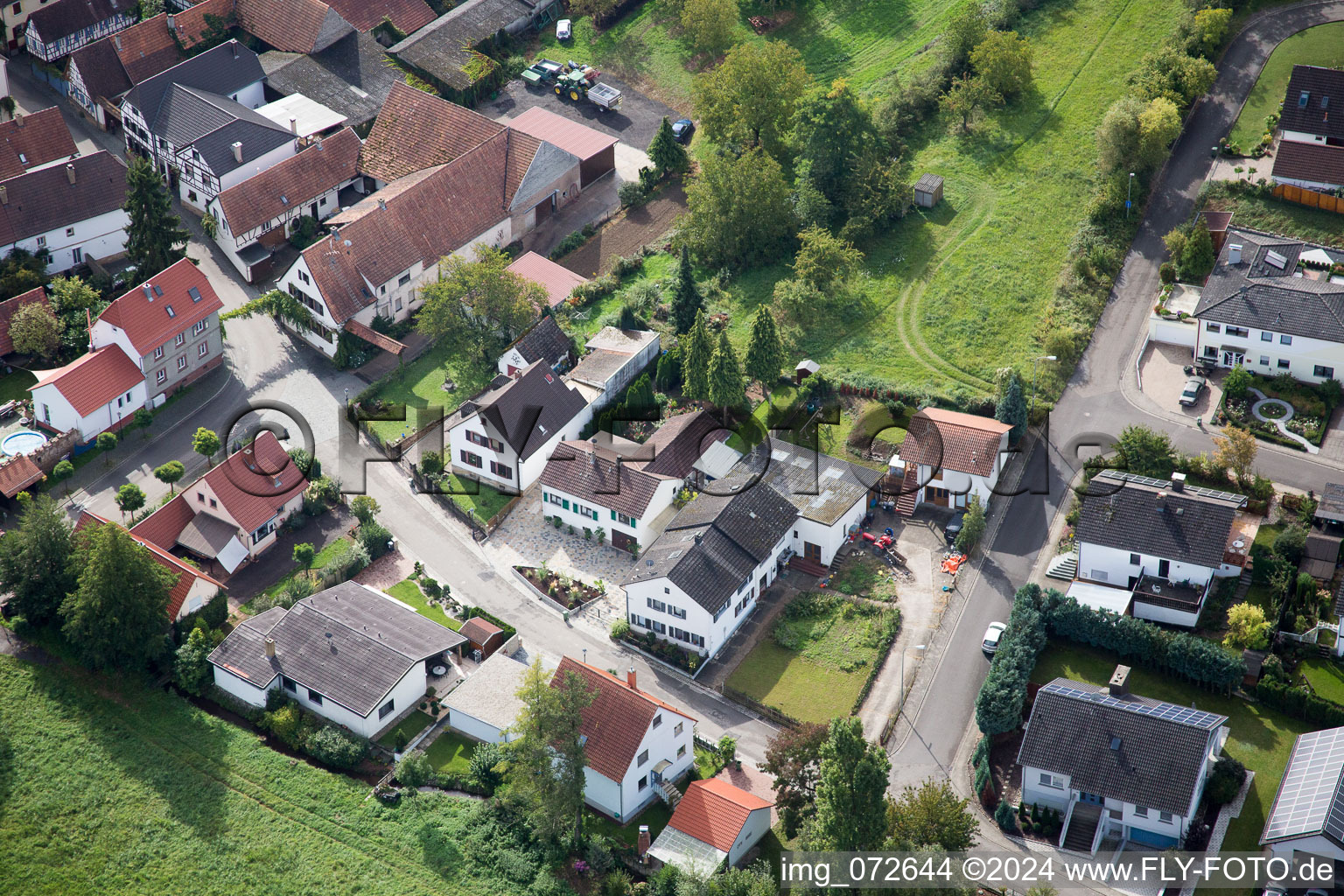 Quartier Klingen in Heuchelheim-Klingen dans le département Rhénanie-Palatinat, Allemagne depuis l'avion