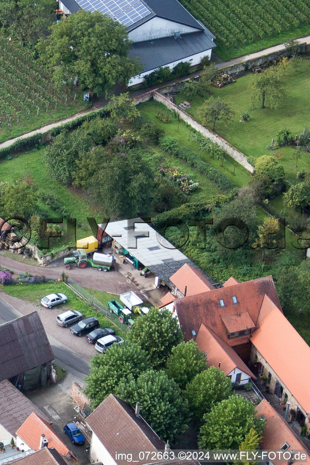 Vue d'oiseau de Quartier Heuchelheim in Heuchelheim-Klingen dans le département Rhénanie-Palatinat, Allemagne