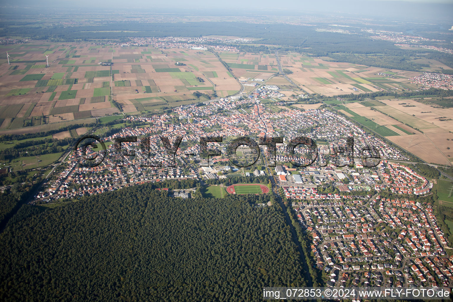 Vue aérienne de Rülzheim dans le département Rhénanie-Palatinat, Allemagne