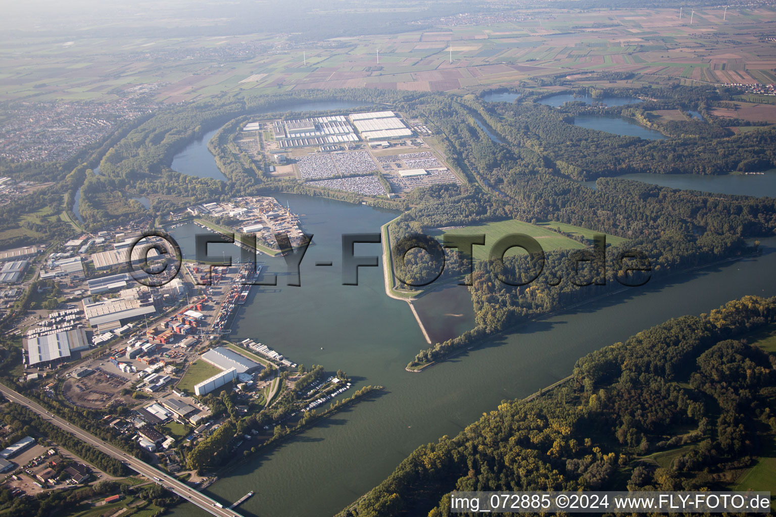 Germersheim dans le département Rhénanie-Palatinat, Allemagne du point de vue du drone