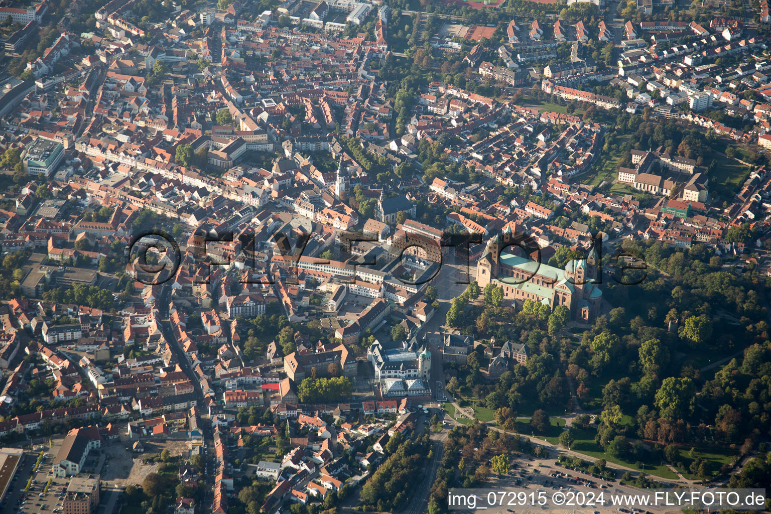 Speyer dans le département Rhénanie-Palatinat, Allemagne du point de vue du drone