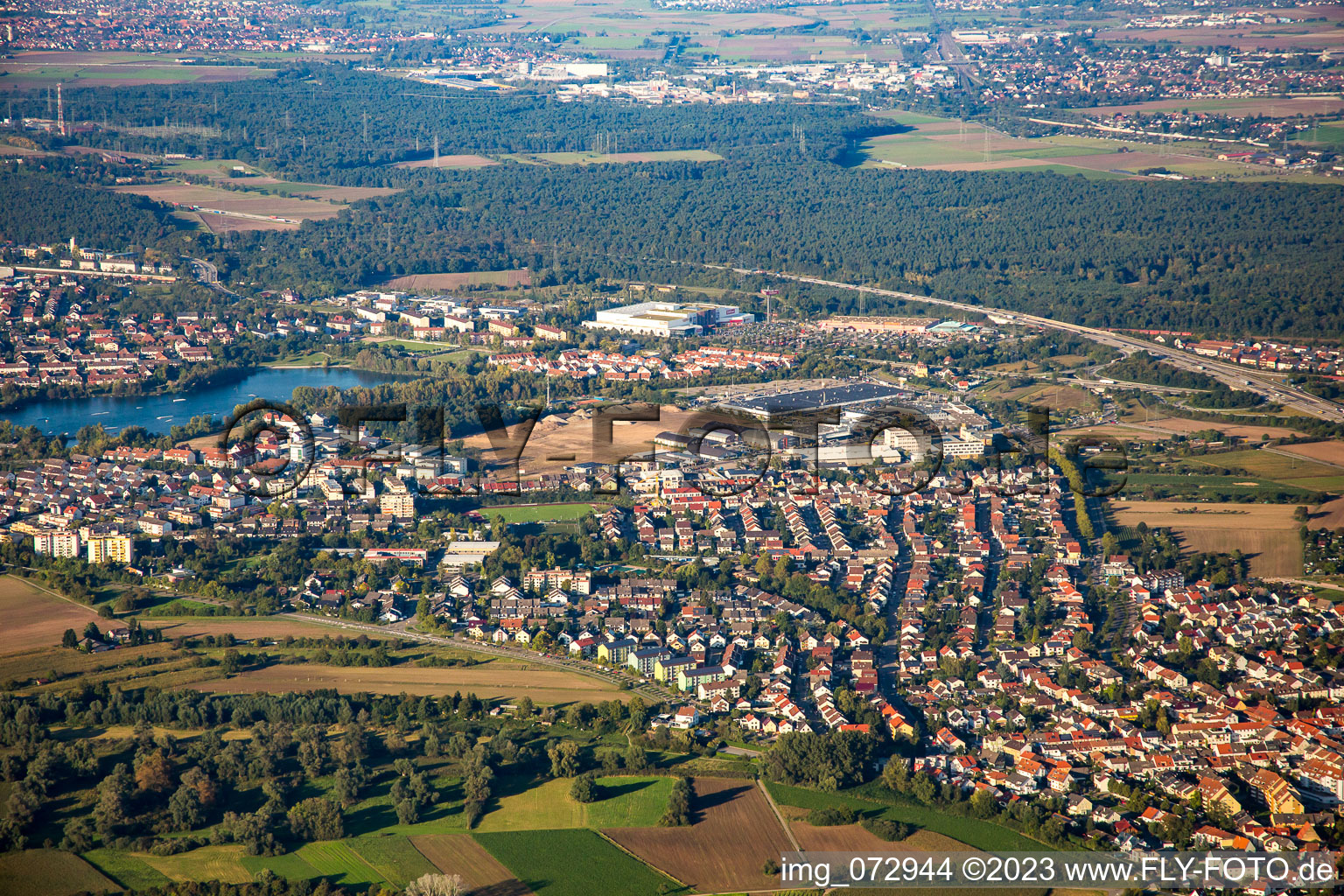 Vue aérienne de Zone commerciale Schütte-Lanz-Park à Brühl dans le département Bade-Wurtemberg, Allemagne