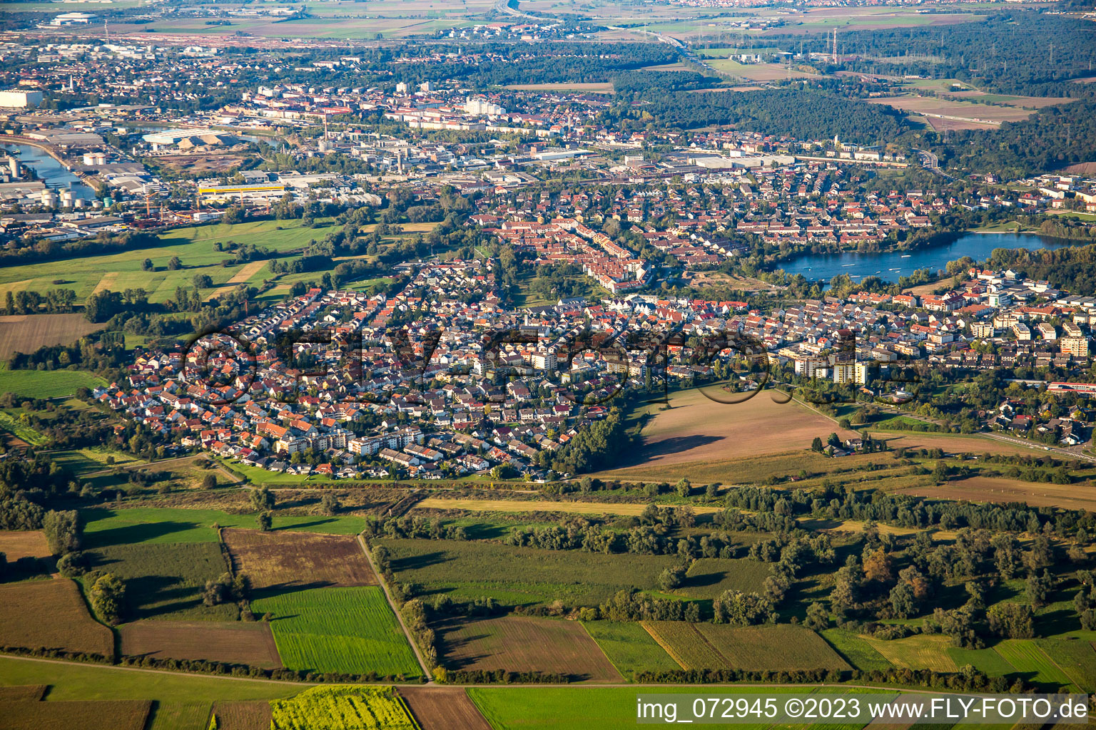 Vue aérienne de Quartier Rohrhof in Brühl dans le département Bade-Wurtemberg, Allemagne