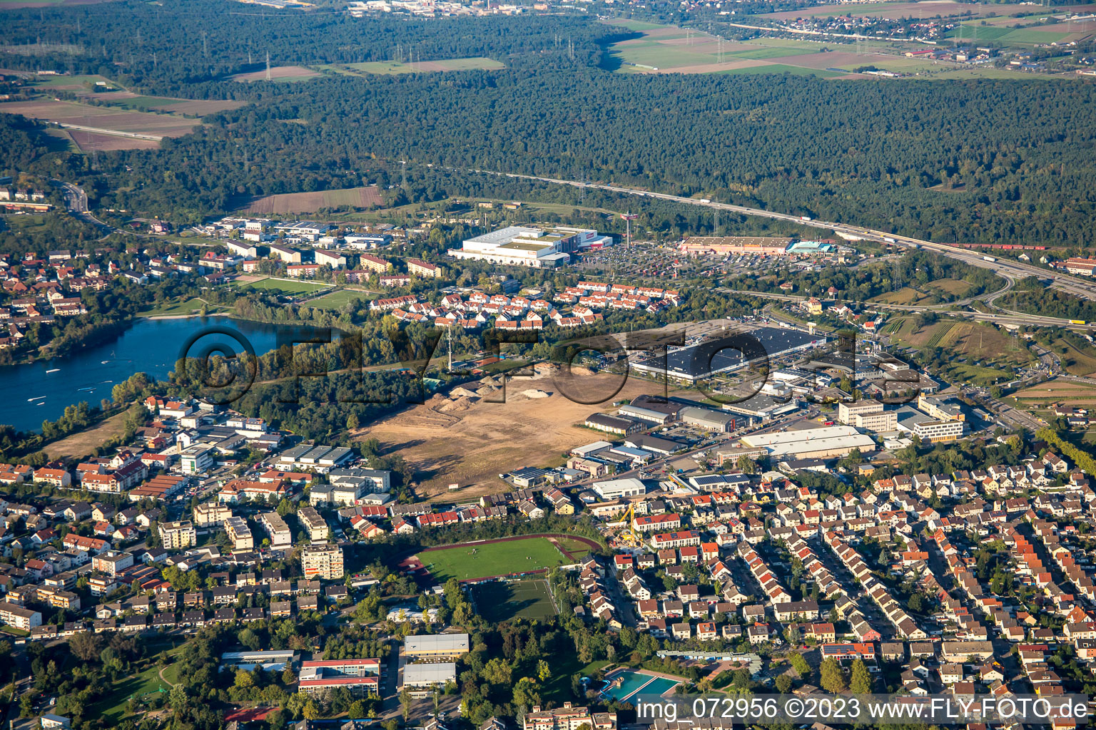 Vue oblique de Zone commerciale Schütte-Lanz-Park à Brühl dans le département Bade-Wurtemberg, Allemagne