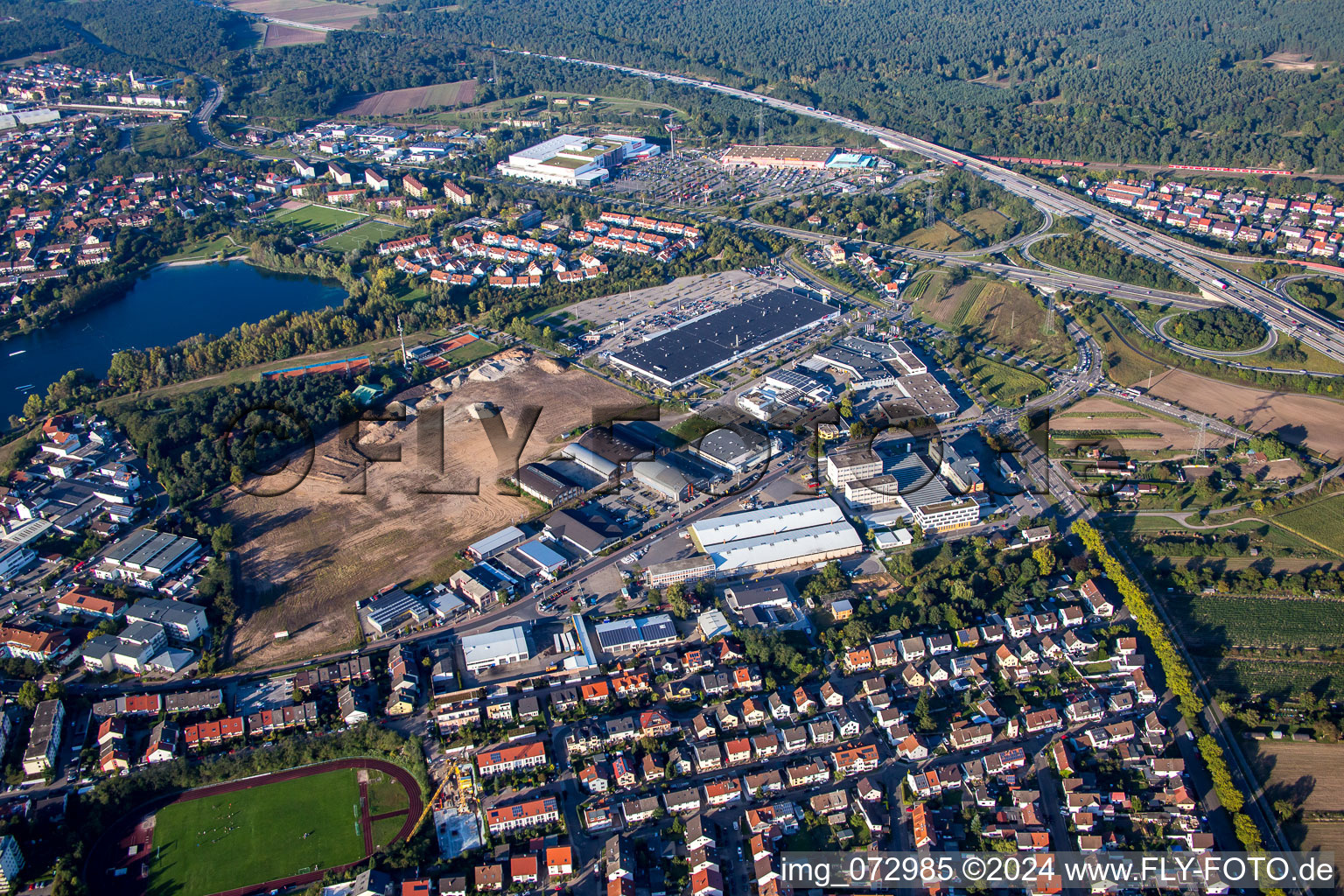 Photographie aérienne de Chantier d'un nouveau bâtiment dans la zone commerciale Schütte-Lanz-Park à Brühl dans le département Bade-Wurtemberg, Allemagne