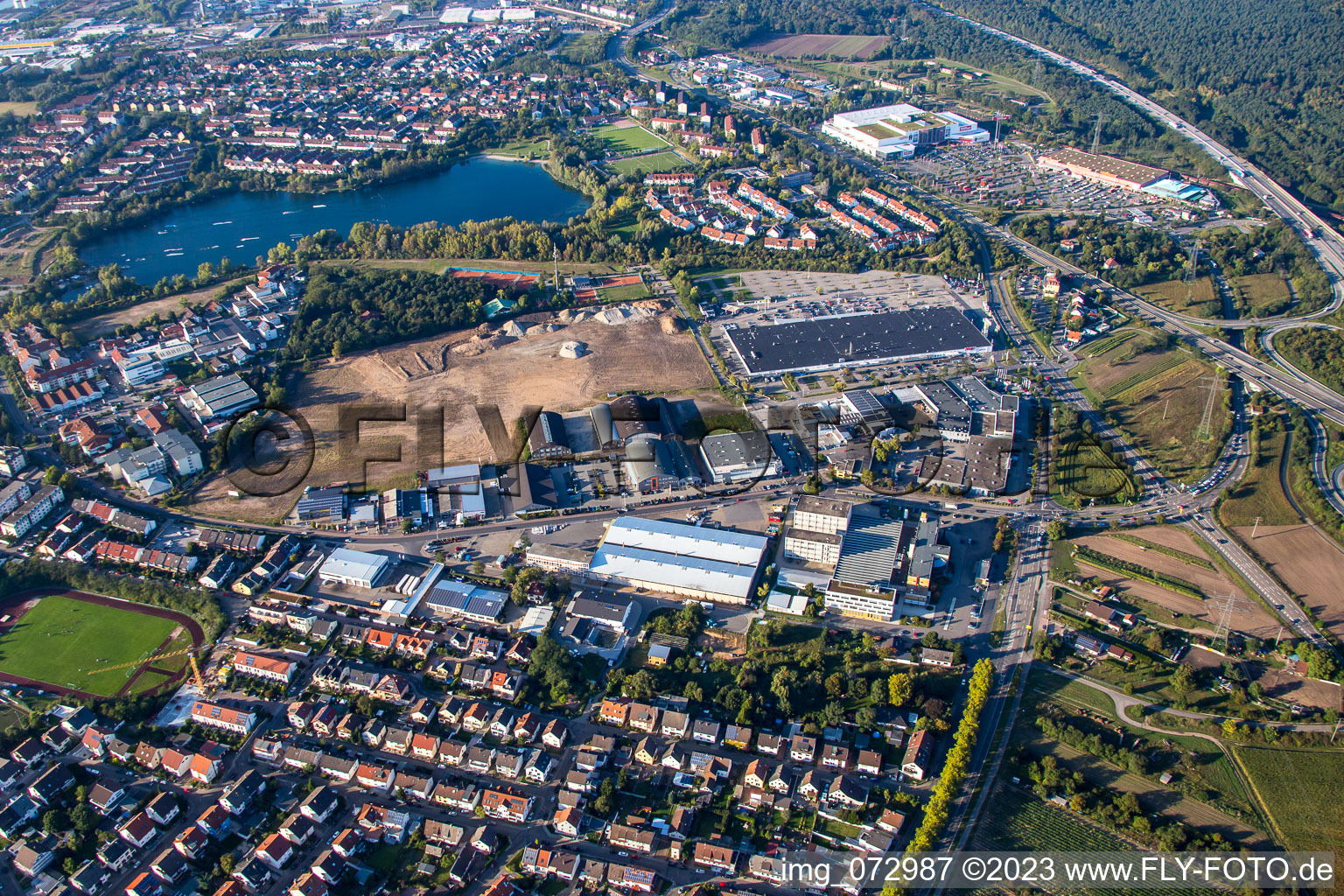 Zone commerciale Schütte-Lanz-Park à Brühl dans le département Bade-Wurtemberg, Allemagne hors des airs