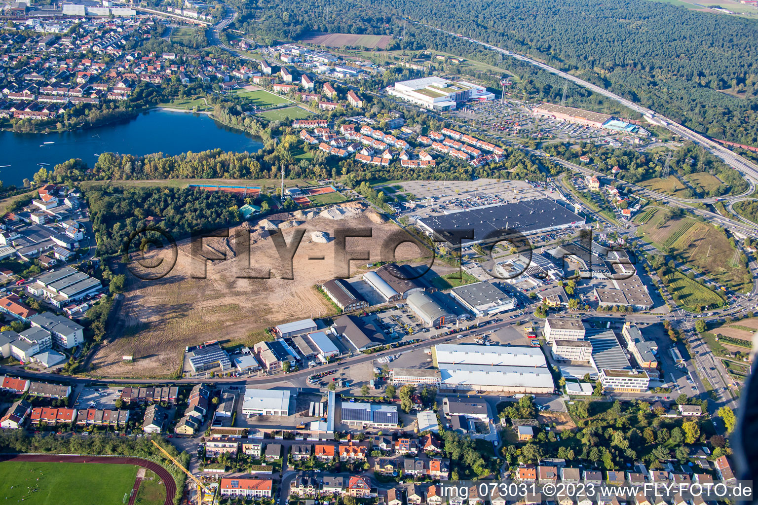 Vue oblique de Zone commerciale Schütte-Lanz-Park à Brühl dans le département Bade-Wurtemberg, Allemagne