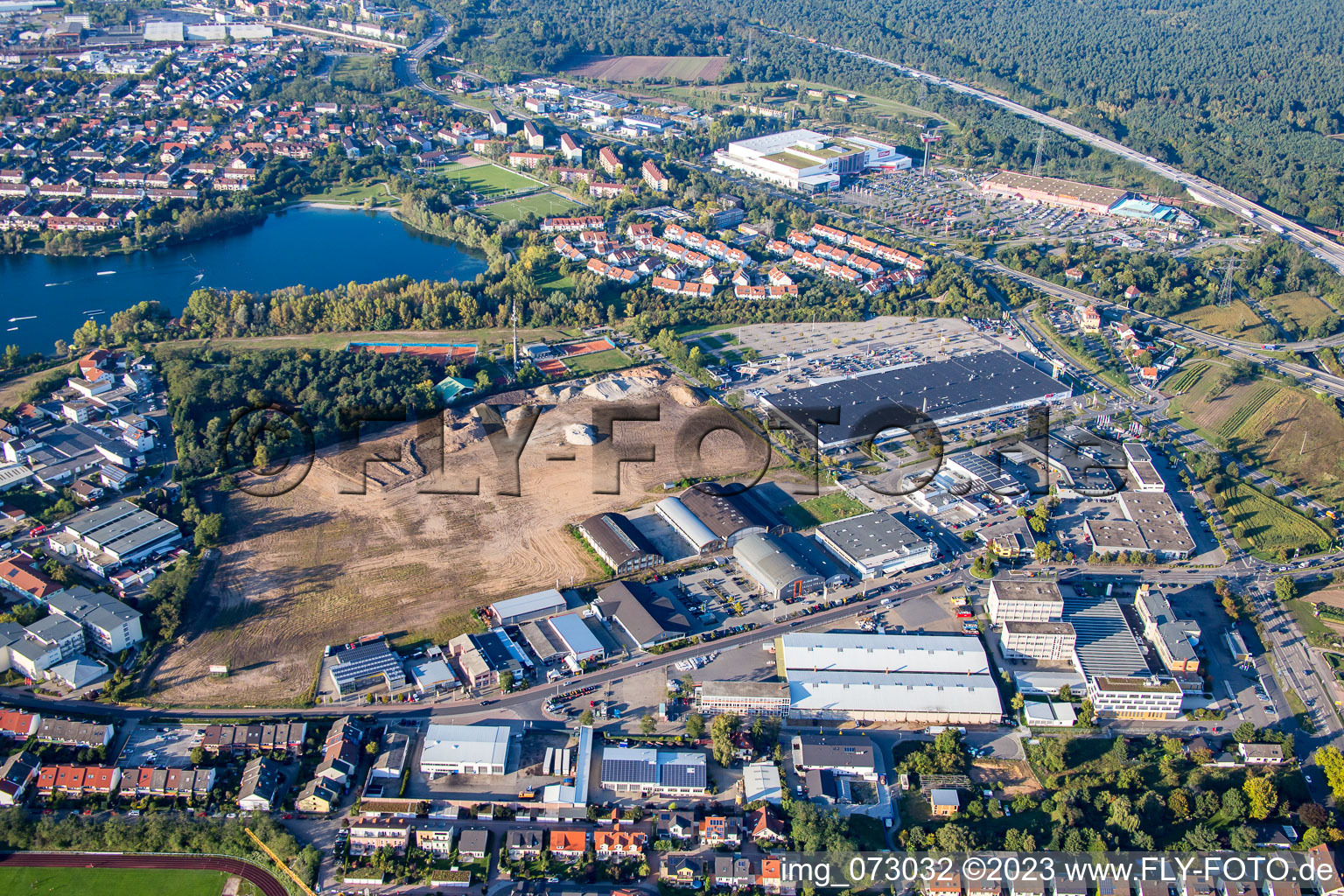 Zone commerciale Schütte-Lanz-Park à Brühl dans le département Bade-Wurtemberg, Allemagne d'en haut