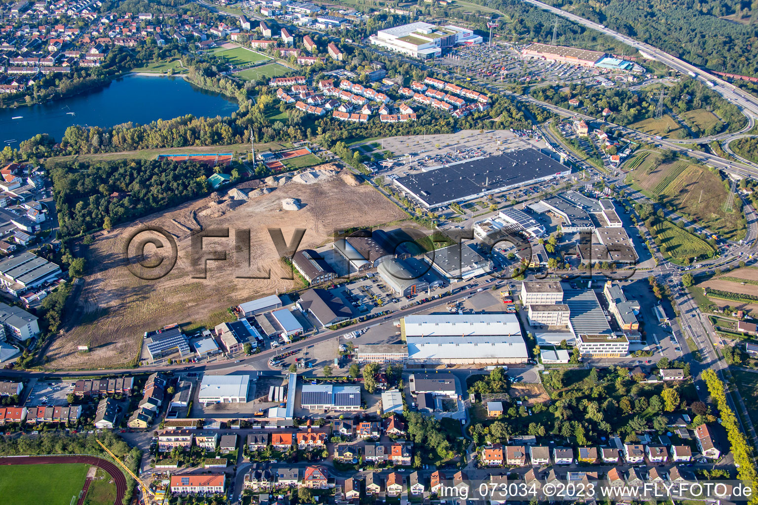 Zone commerciale Schütte-Lanz-Park à Brühl dans le département Bade-Wurtemberg, Allemagne hors des airs