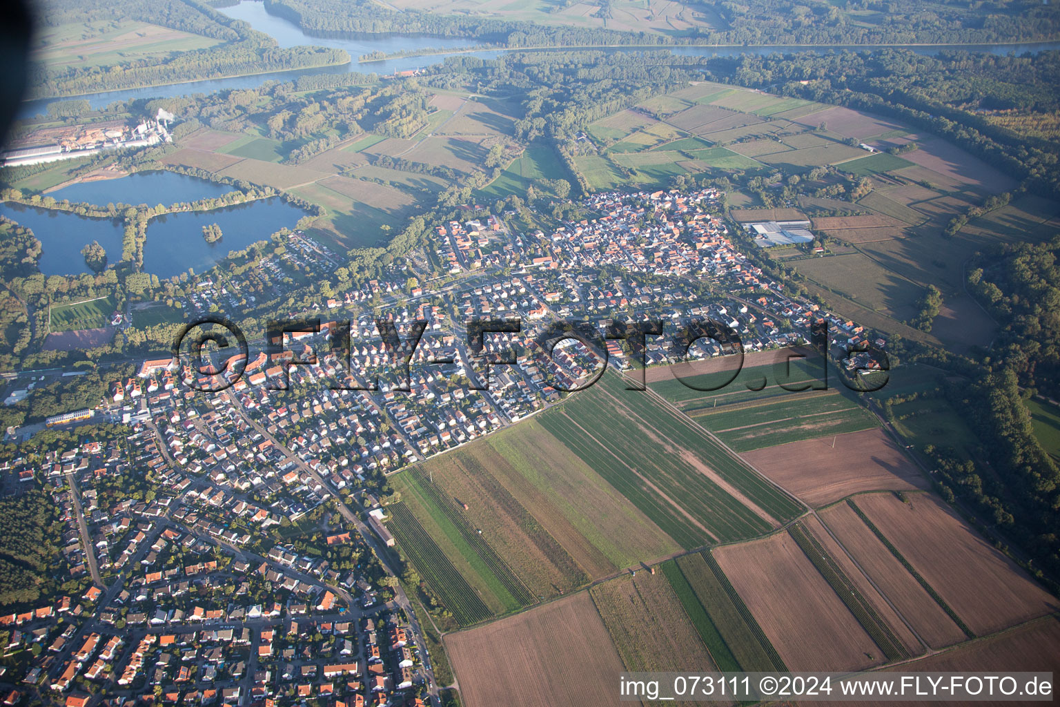 Quartier Sondernheim in Germersheim dans le département Rhénanie-Palatinat, Allemagne d'en haut