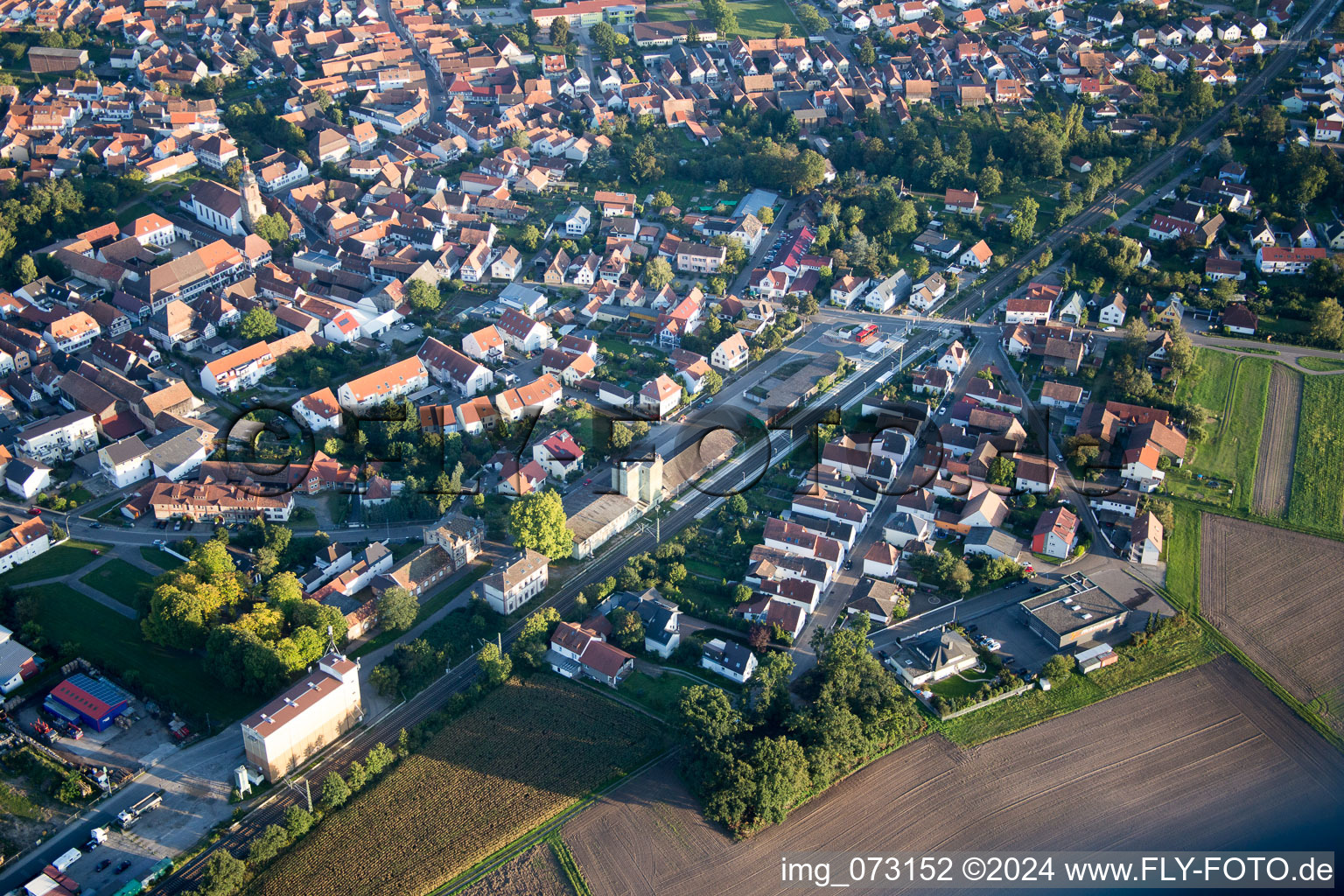 Rheinzabern dans le département Rhénanie-Palatinat, Allemagne d'en haut