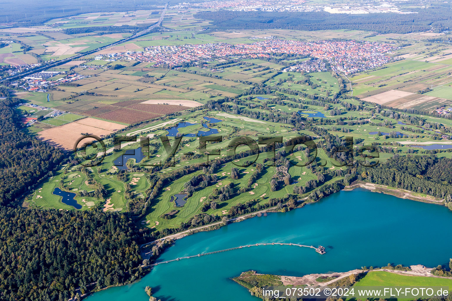 Vue aérienne de Club de Golf St. Leon-Rot à Saint Léon-Rot à le quartier Rot in St. Leon-Rot dans le département Bade-Wurtemberg, Allemagne