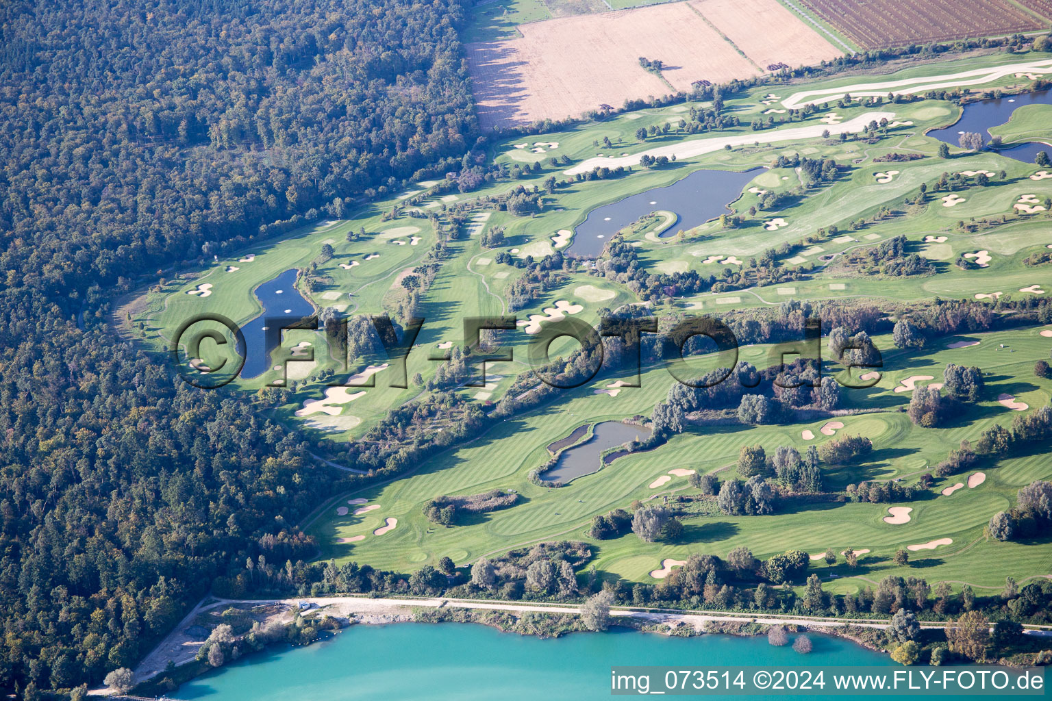 Club de golf à Lußhardtsee à le quartier Rot in St. Leon-Rot dans le département Bade-Wurtemberg, Allemagne d'en haut