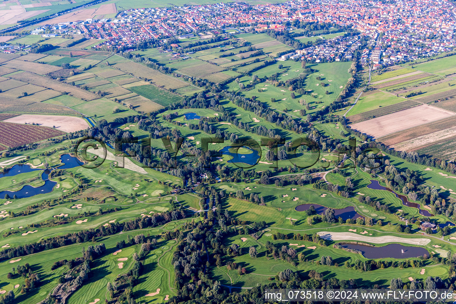 Club de Golf St. Leon-Rot à Saint Léon-Rot à le quartier Rot in St. Leon-Rot dans le département Bade-Wurtemberg, Allemagne vue d'en haut