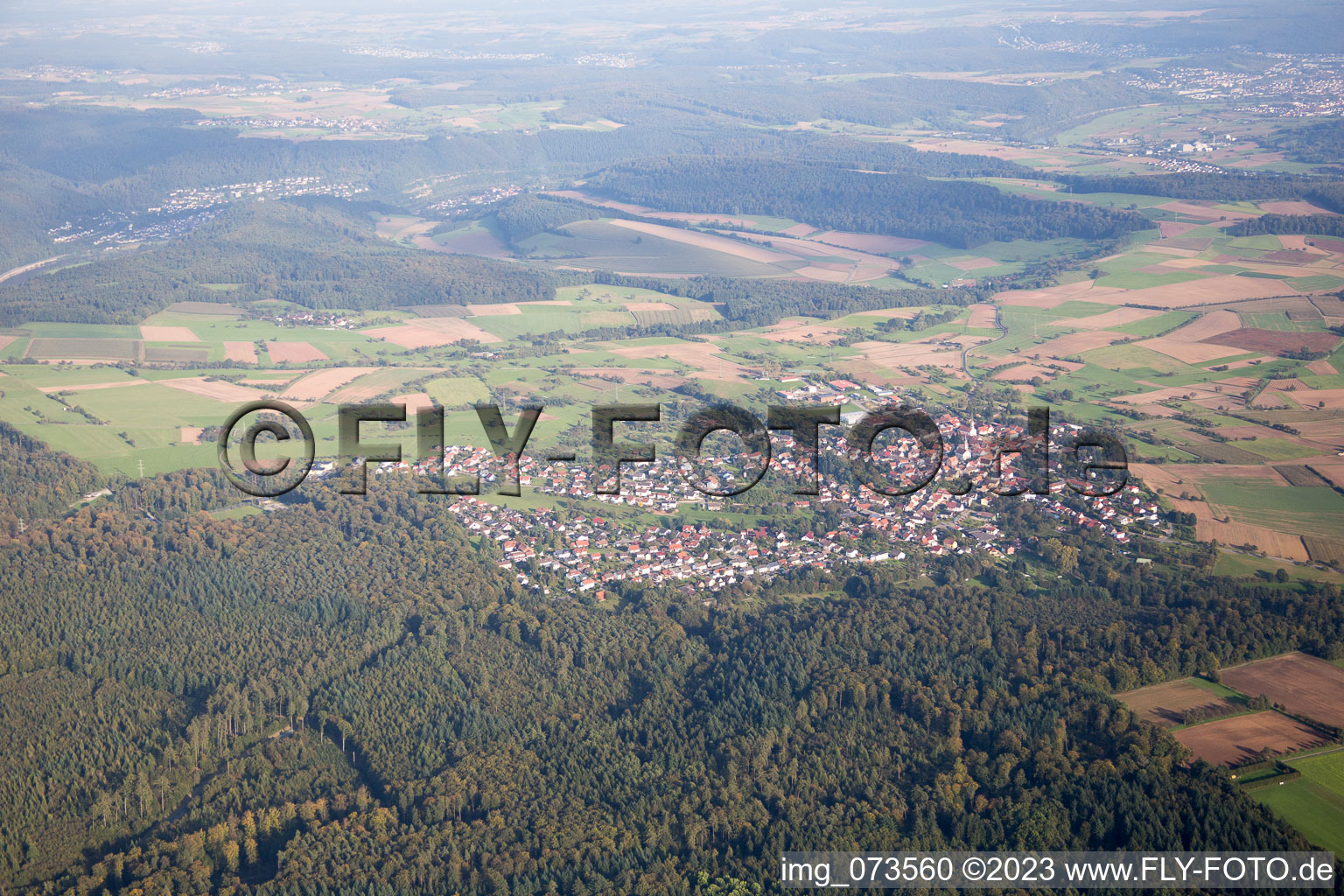 Vue aérienne de Neunkirchen dans le département Bade-Wurtemberg, Allemagne