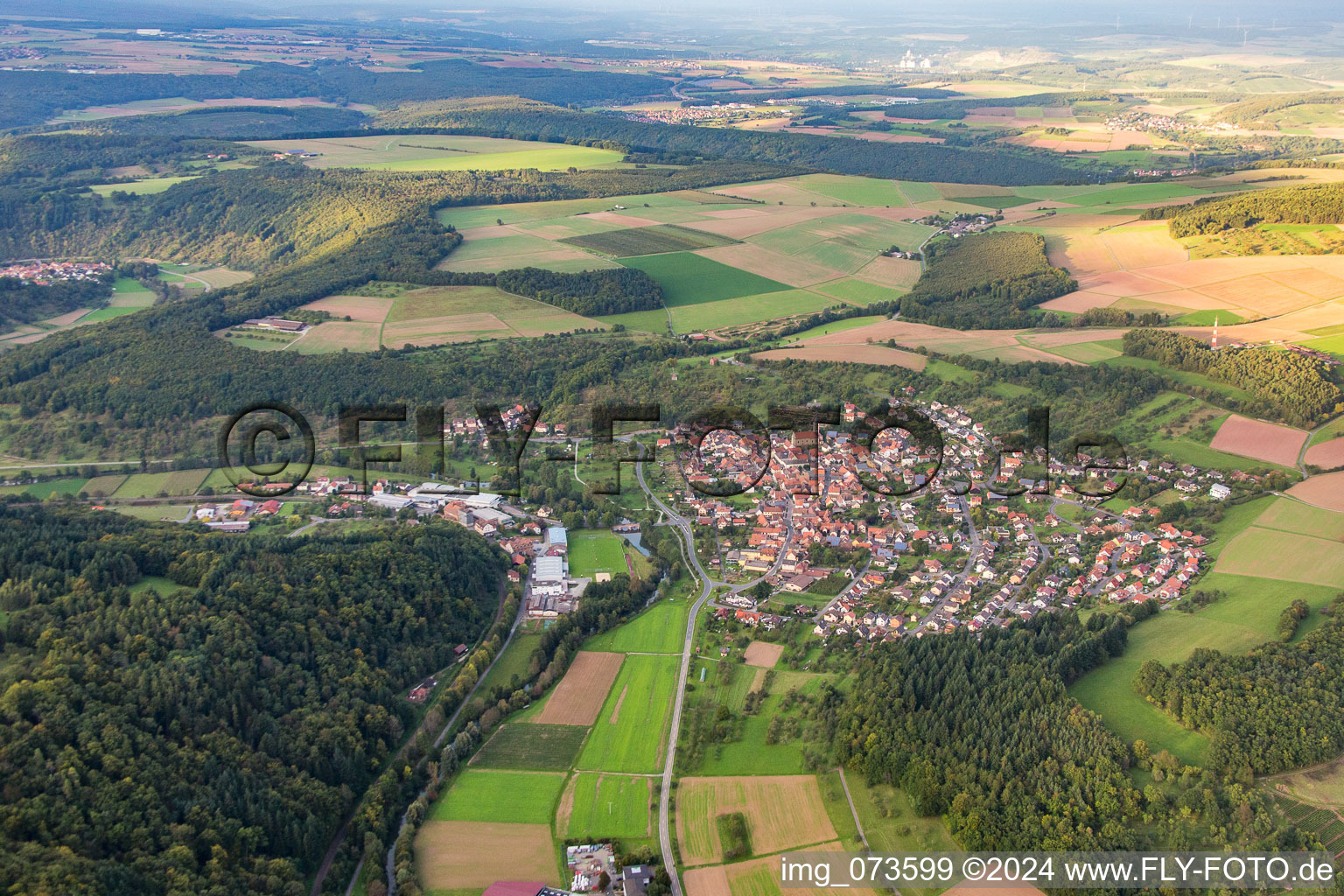 Vue aérienne de Quartier Reicholzheim in Wertheim dans le département Bade-Wurtemberg, Allemagne