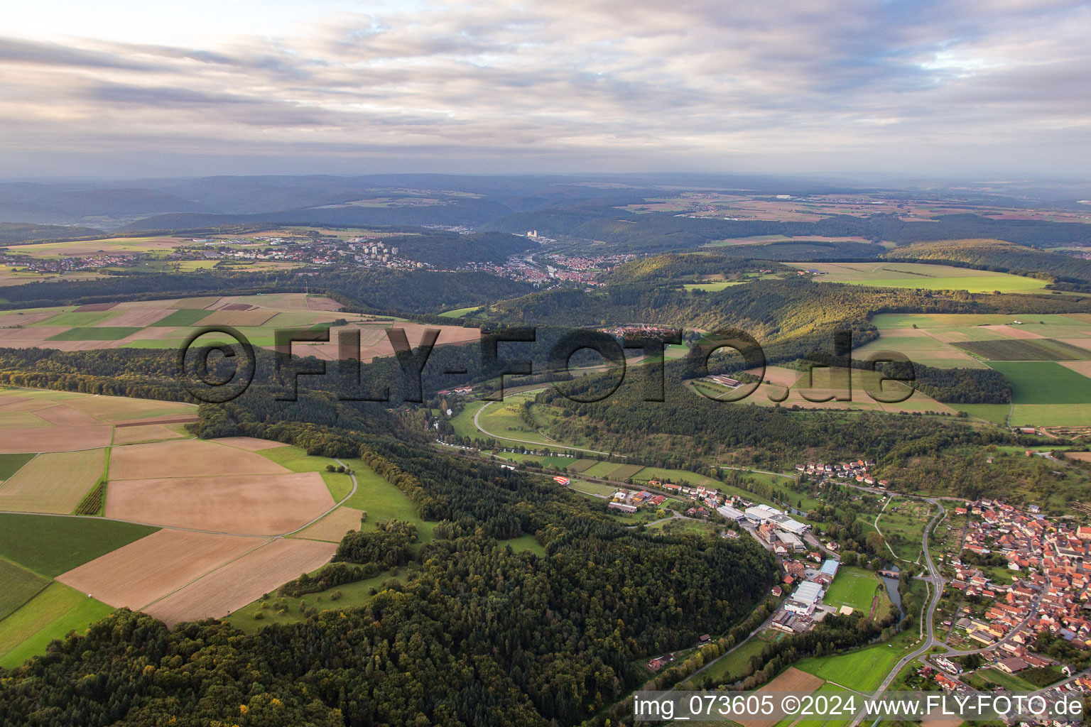 Vue aérienne de Estuaire de la Tauber au S de Wertheim à Reicholzheim dans le département Bade-Wurtemberg, Allemagne