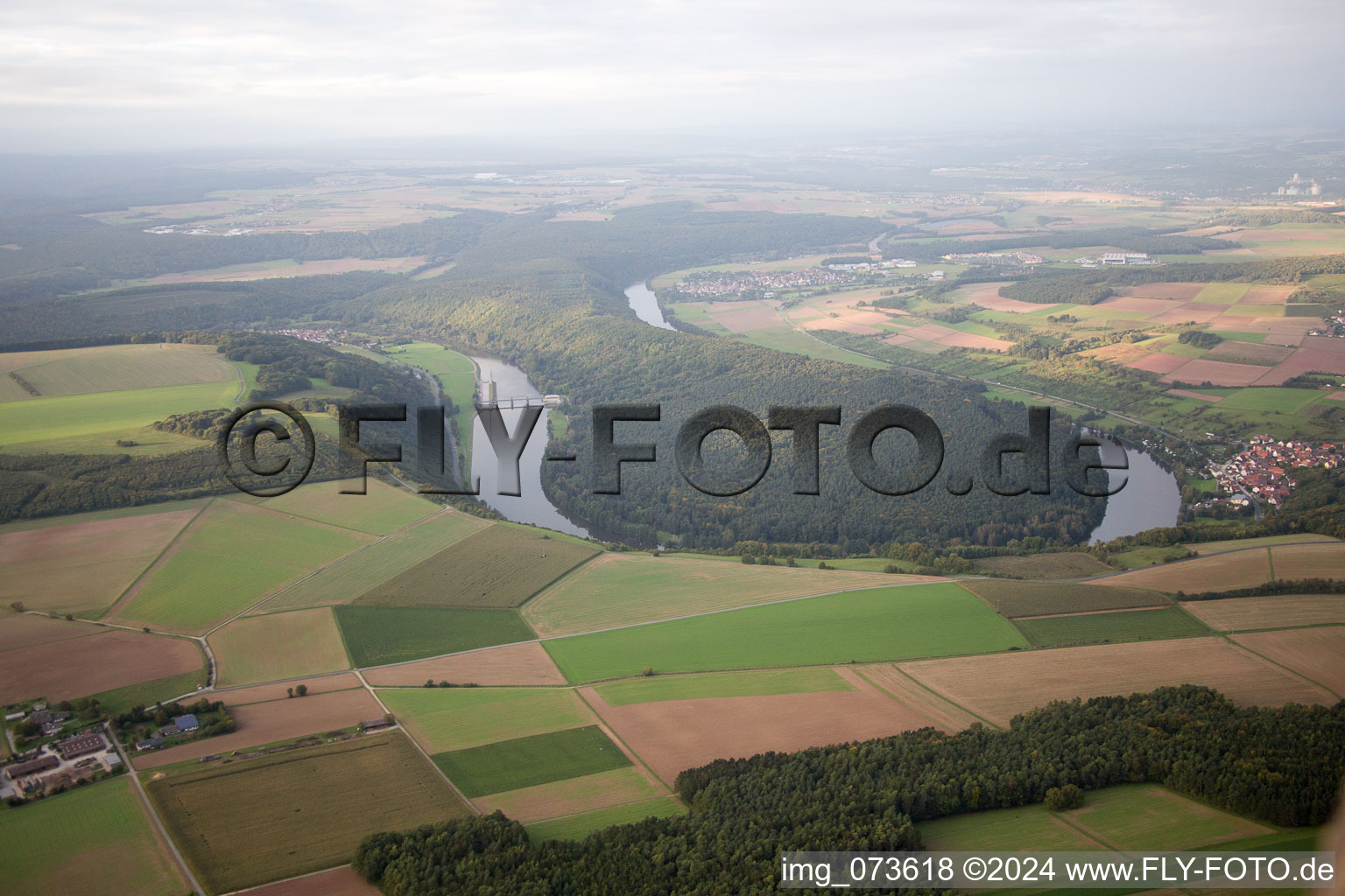 Vue aérienne de Boucle du Danube à Wertheim dans le département Bade-Wurtemberg, Allemagne