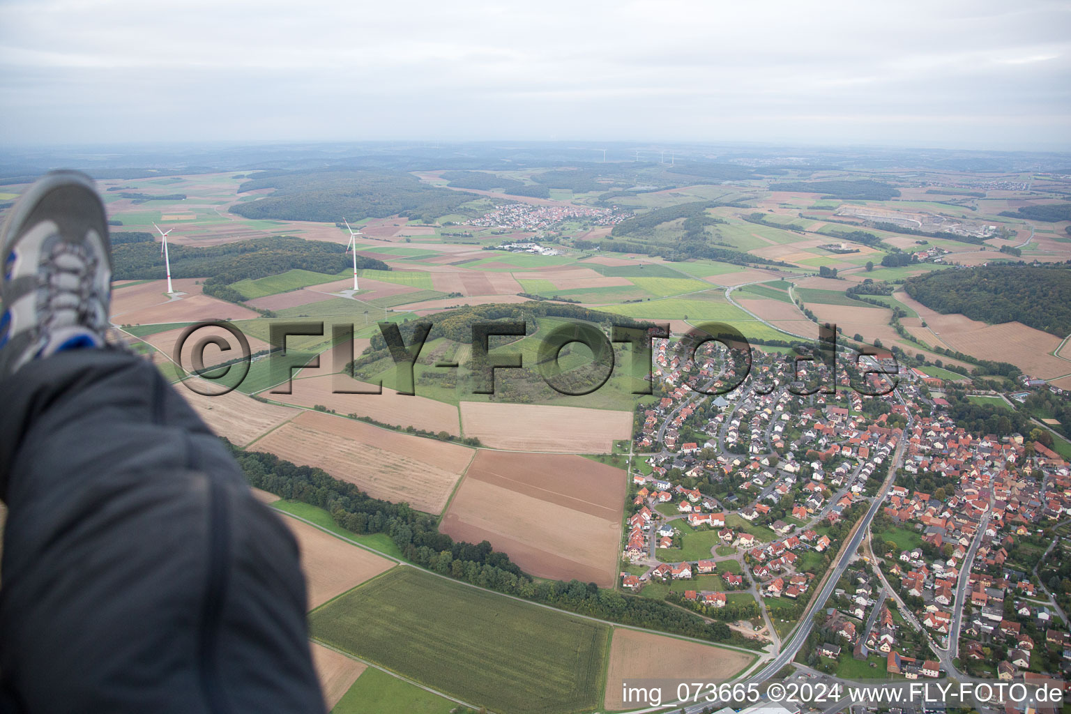 Vue aérienne de Uettingen dans le département Bavière, Allemagne