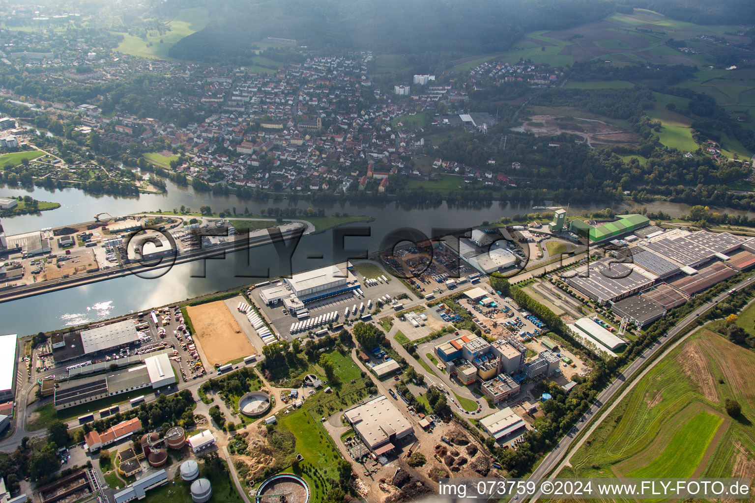 Vue aérienne de Port à le quartier Gaustadt in Bamberg dans le département Bavière, Allemagne