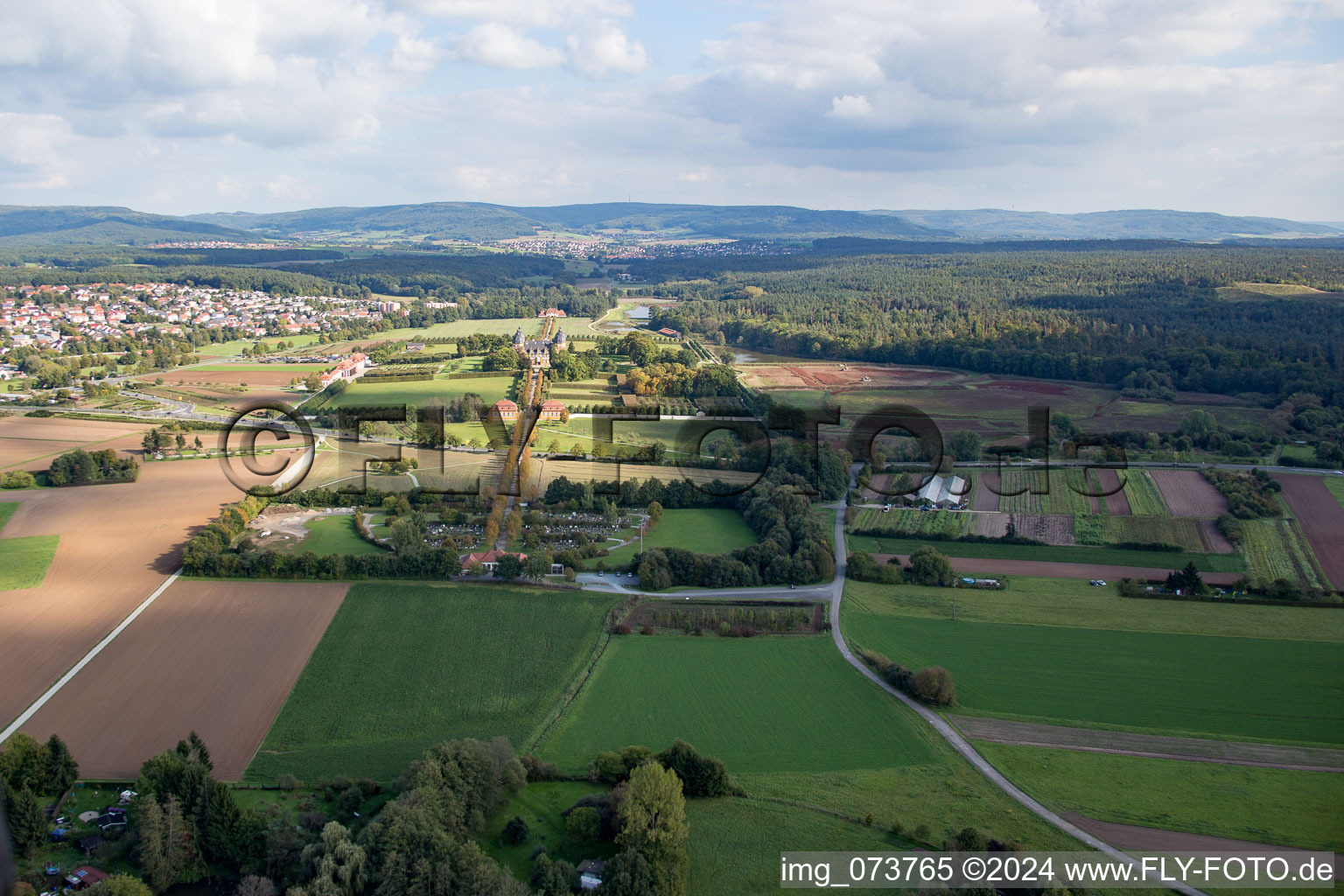 Vue aérienne de Château de Seehof à Memmelsdorf dans le département Bavière, Allemagne